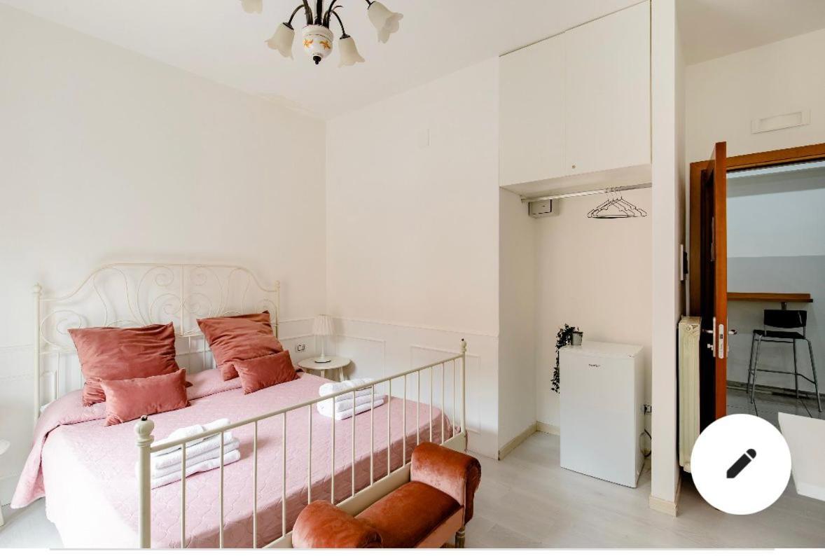 Studio with Balcony