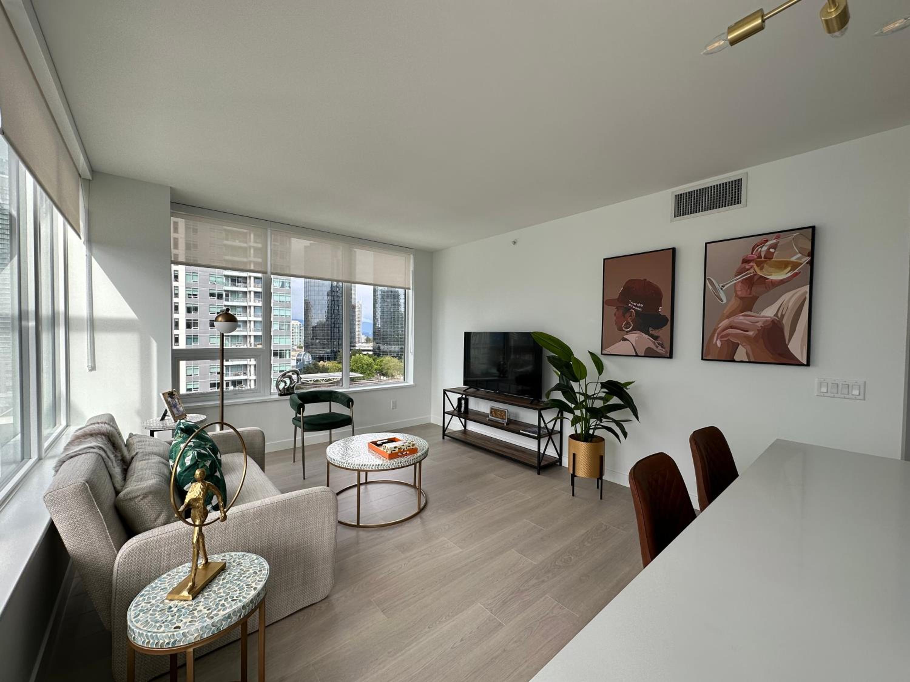 Apartment with Mountain View photo 3