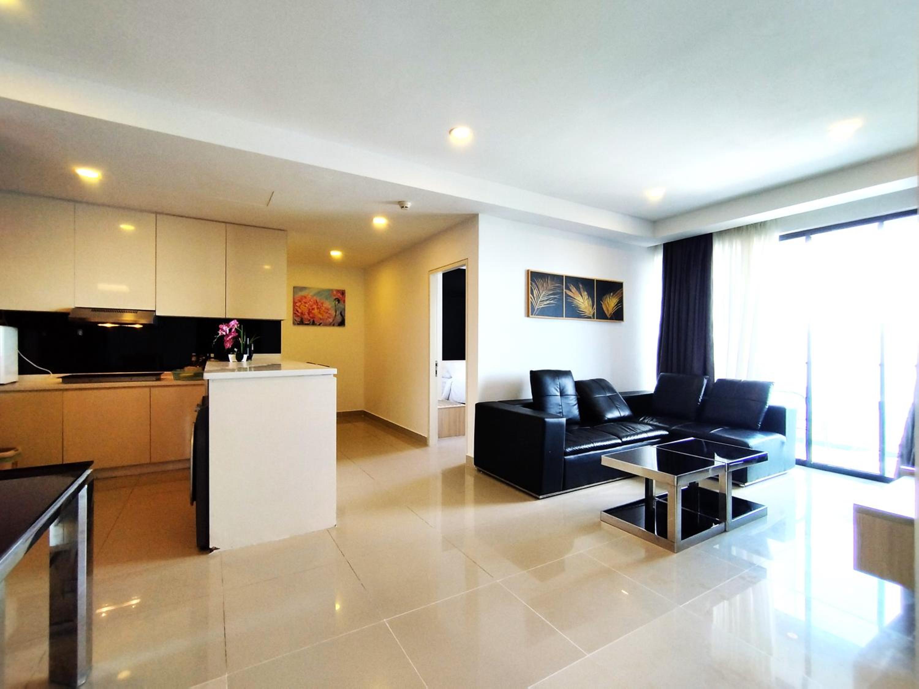 Apartment with View and Balcony photo 2