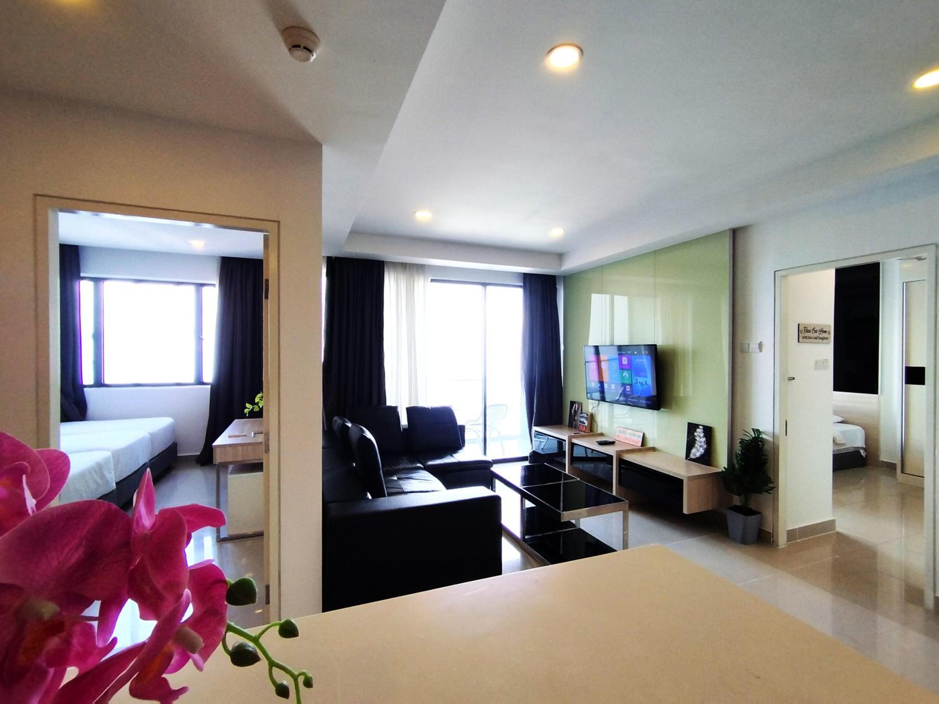 Apartment with View and Balcony photo 1