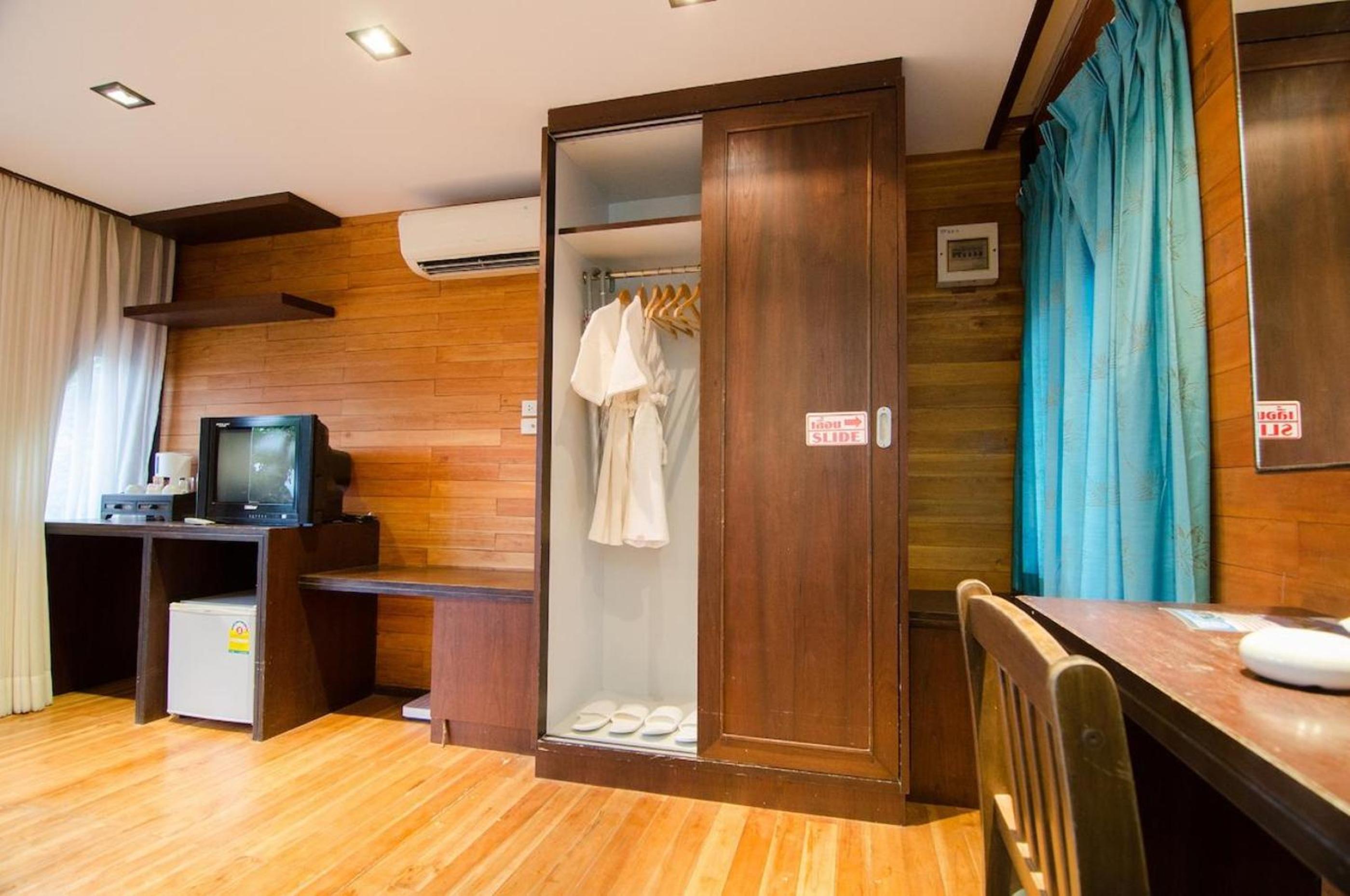 Superior Villa-Free Transfer to Tonsai Pier - Photo 10