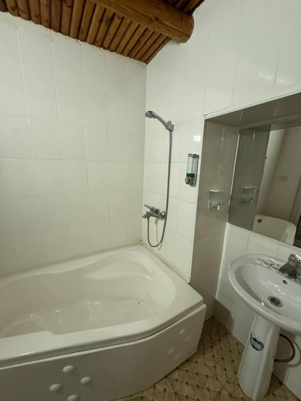 Bed In 4-Bed Male Dormitory Room photo 2