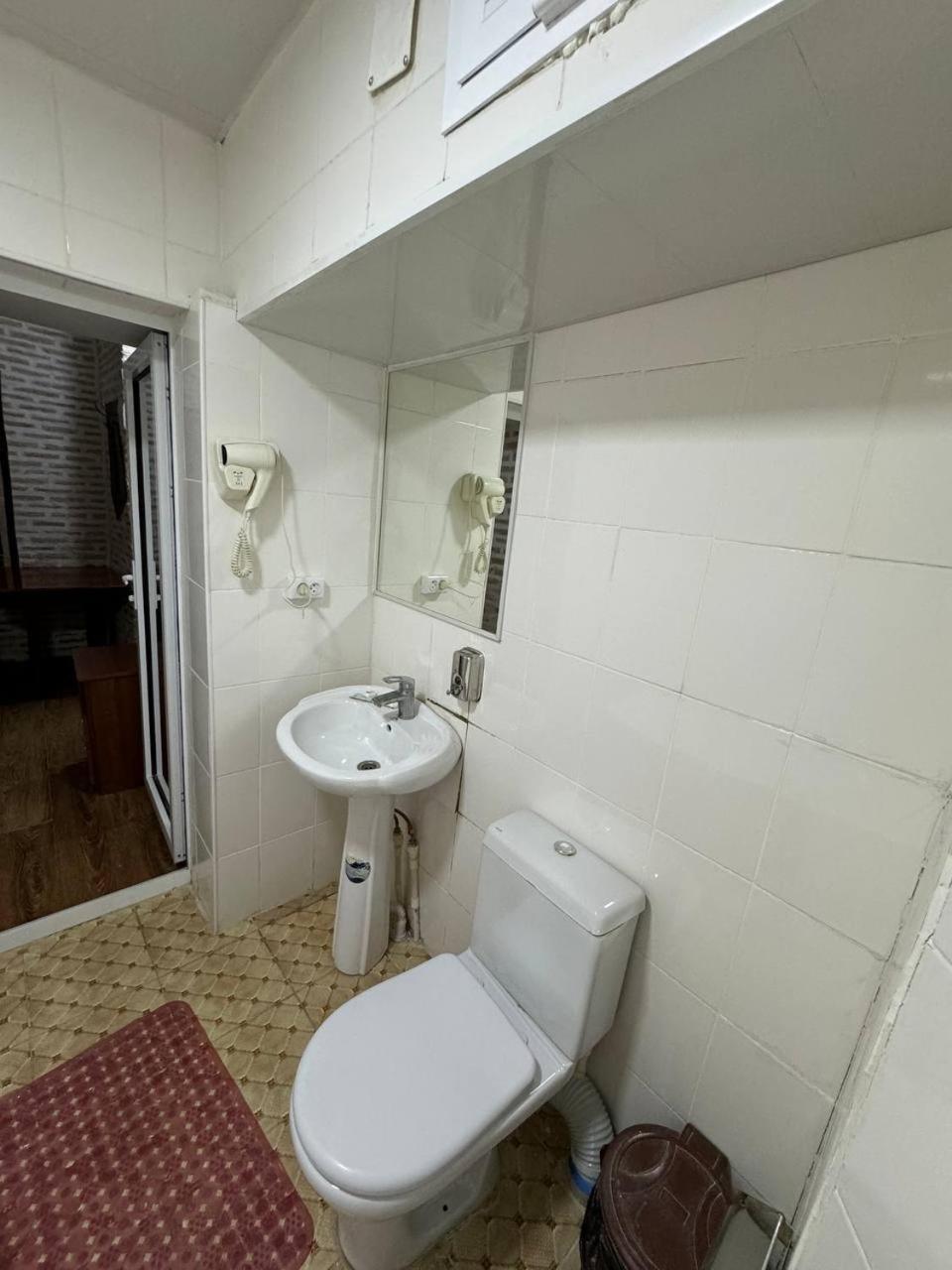 Single Room photo 3