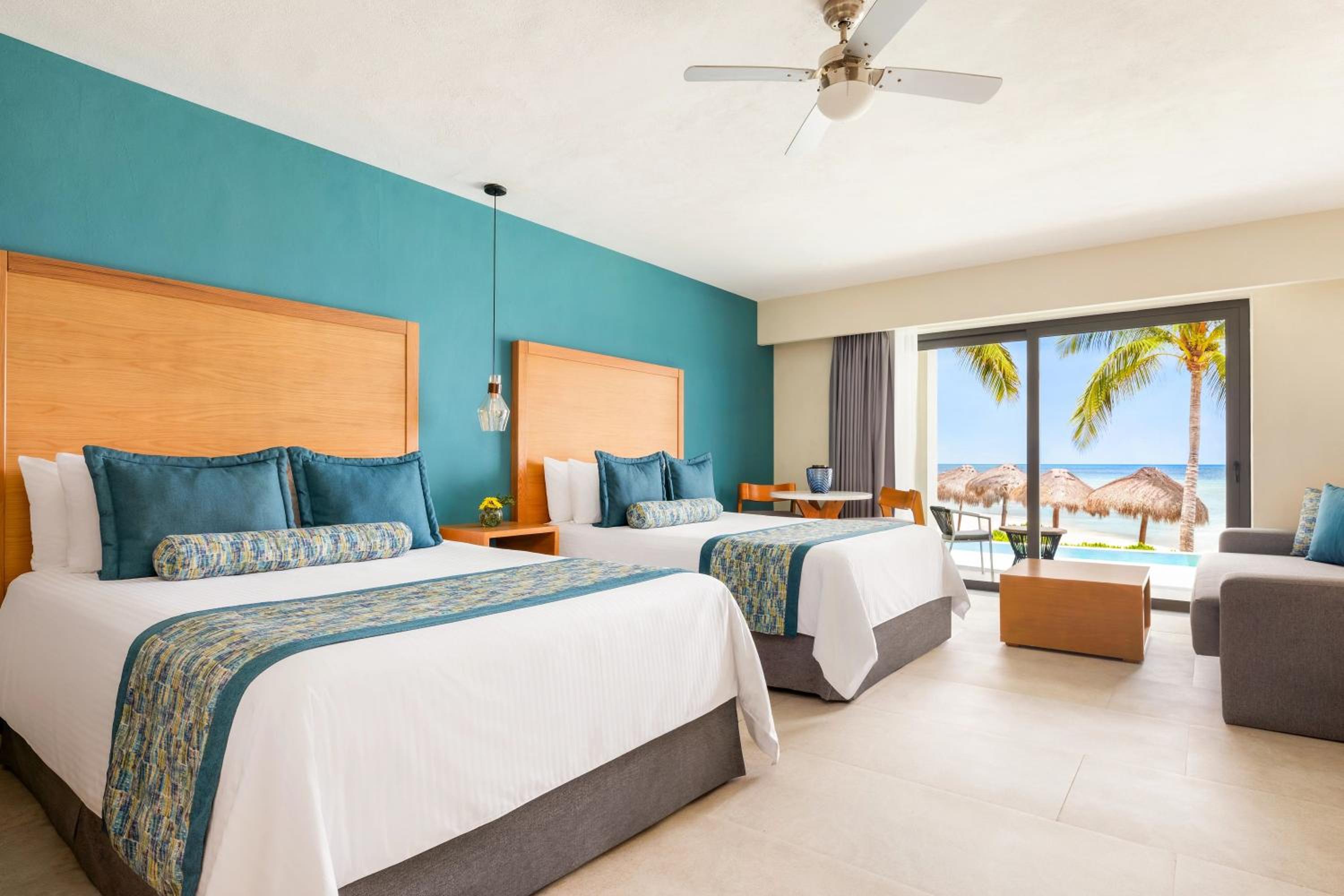 Preferred Club Jr Suite Swim Out Beach Front Dvoposteljne postelje