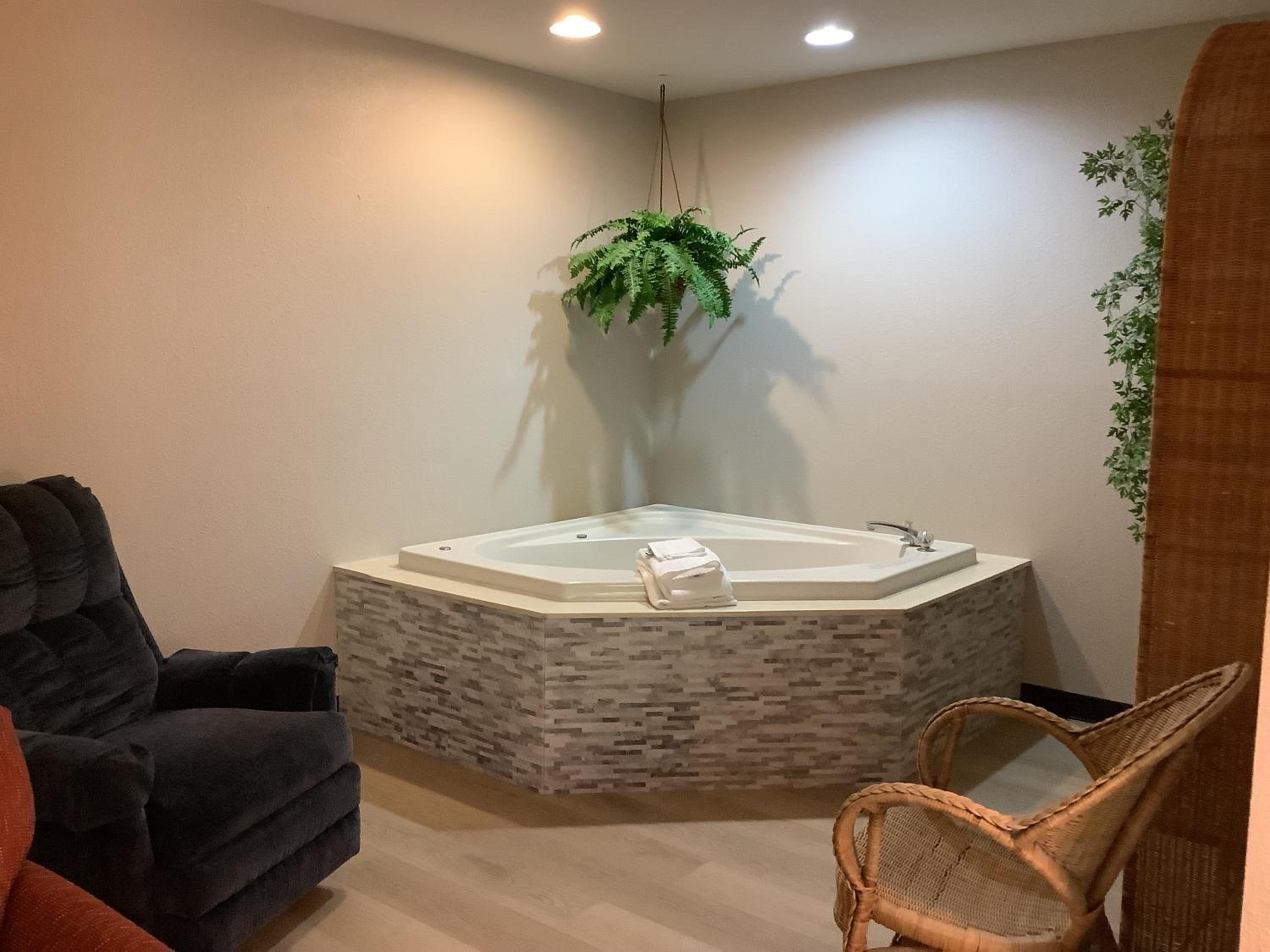 King Studio Suite - Non-Smoking - Photo 8
