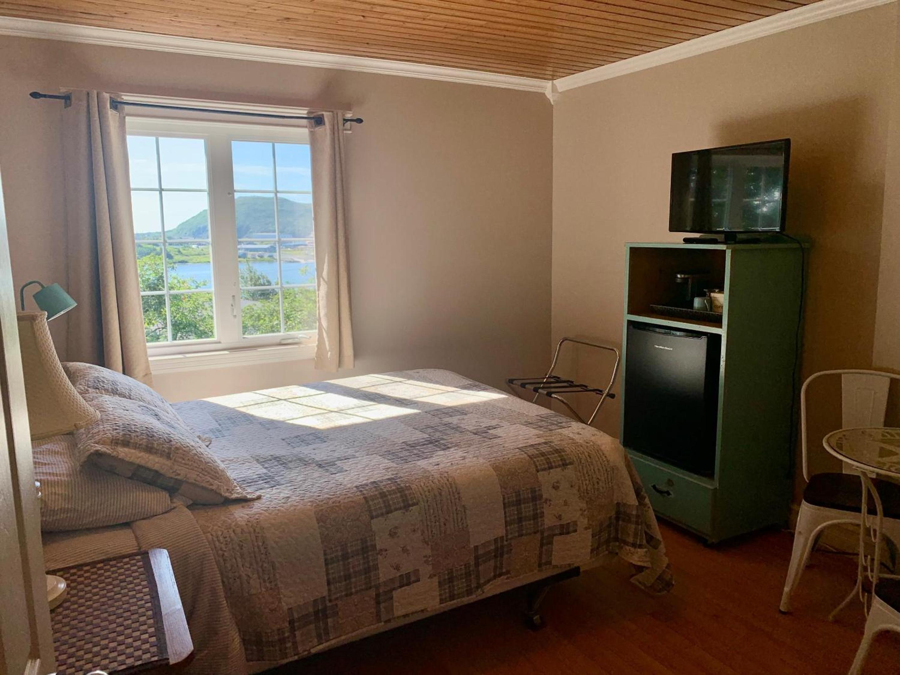 Double Room with Private Bathroom photo 3