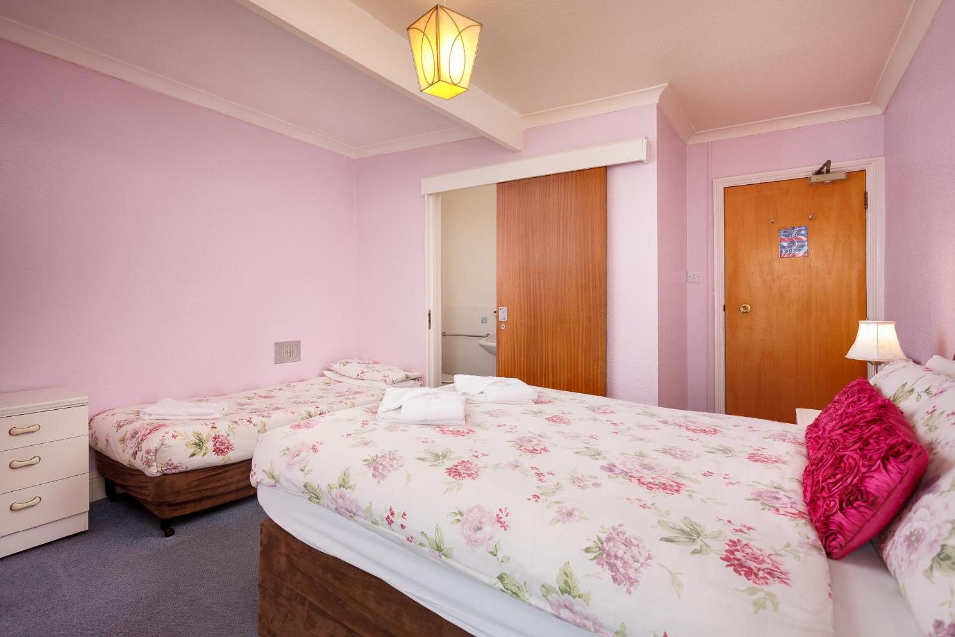 Triple Room photo 2