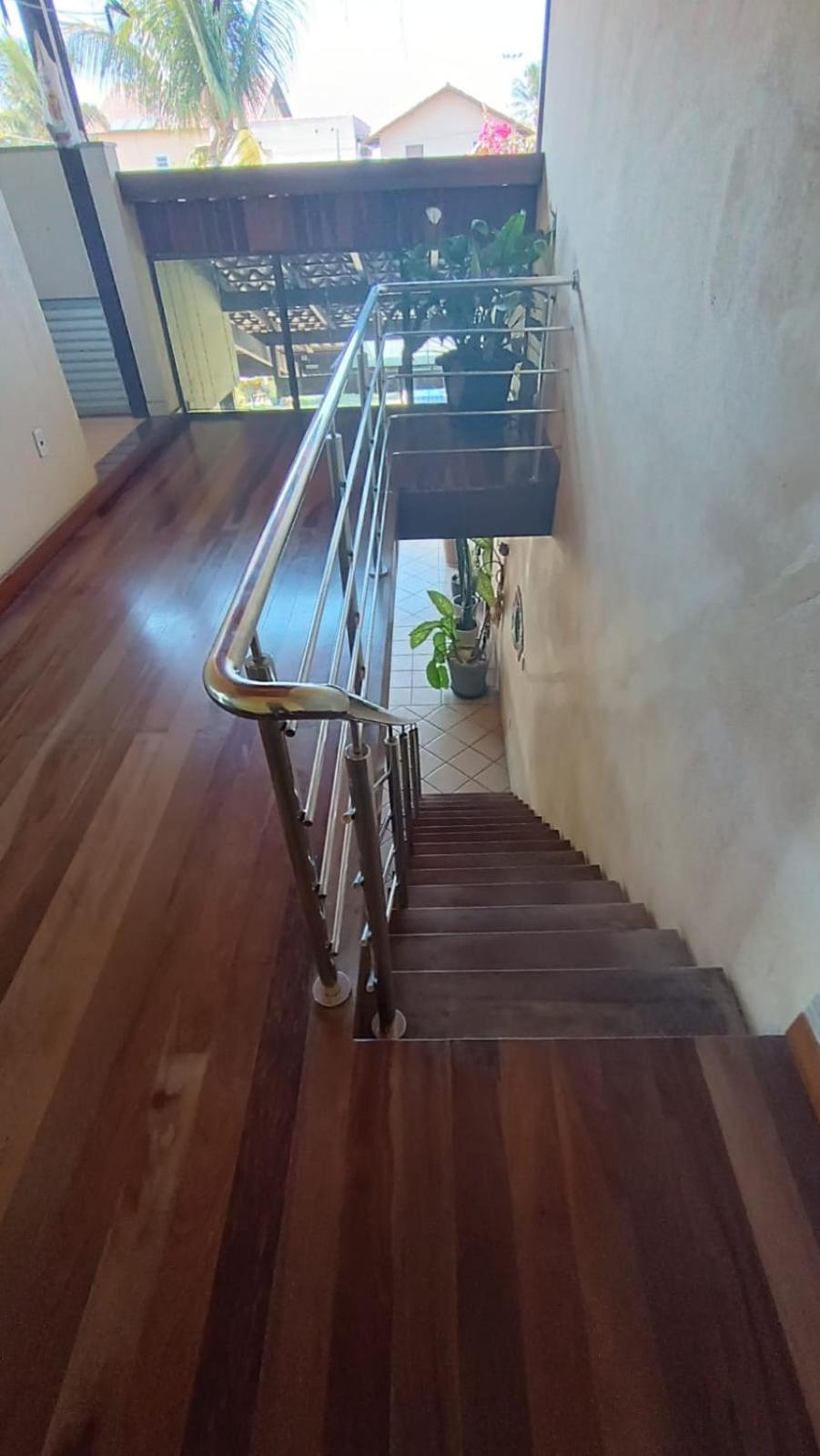 Five-Bedroom House photo 2