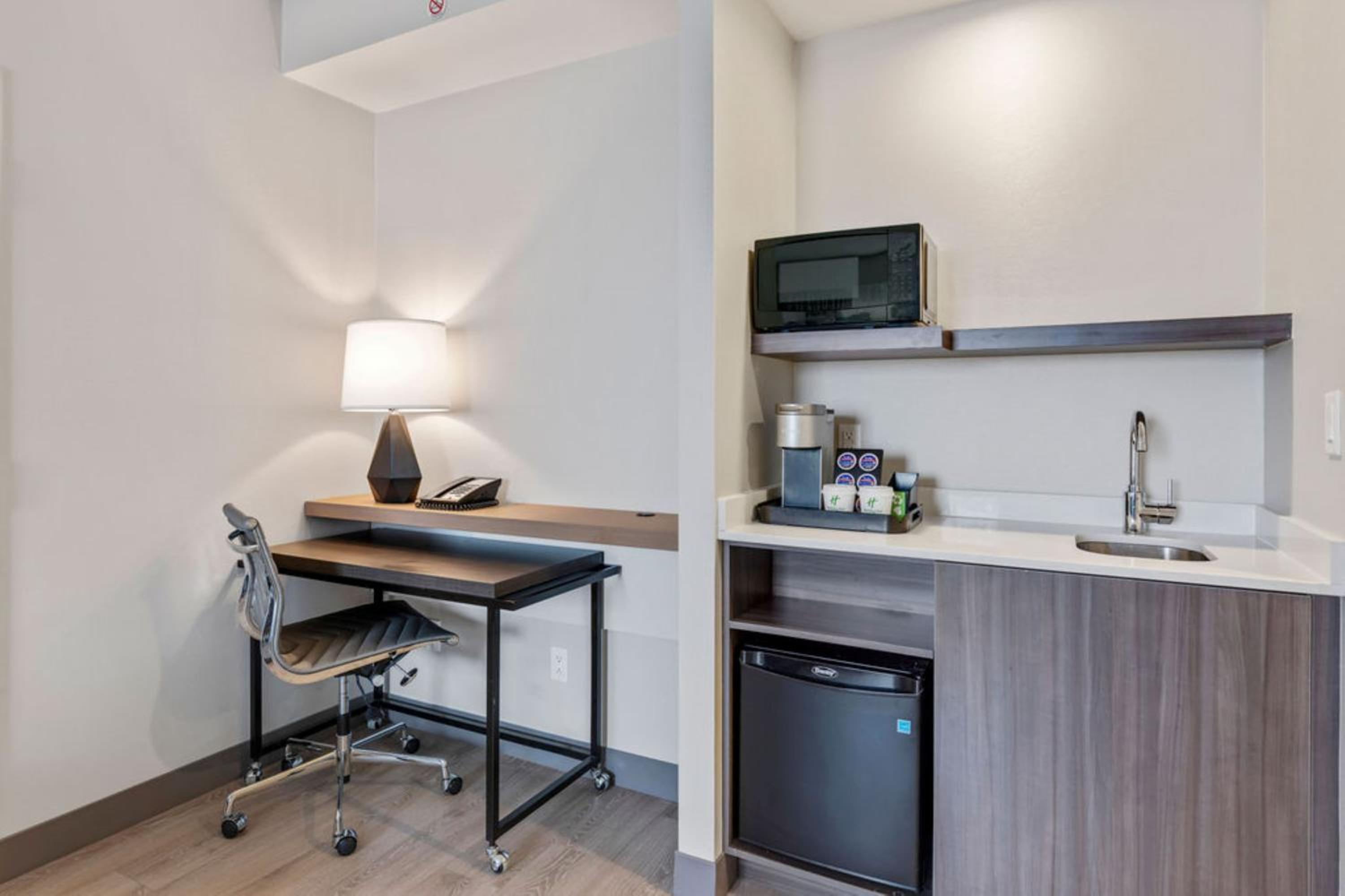 Corner King Suite with Sofa Bed