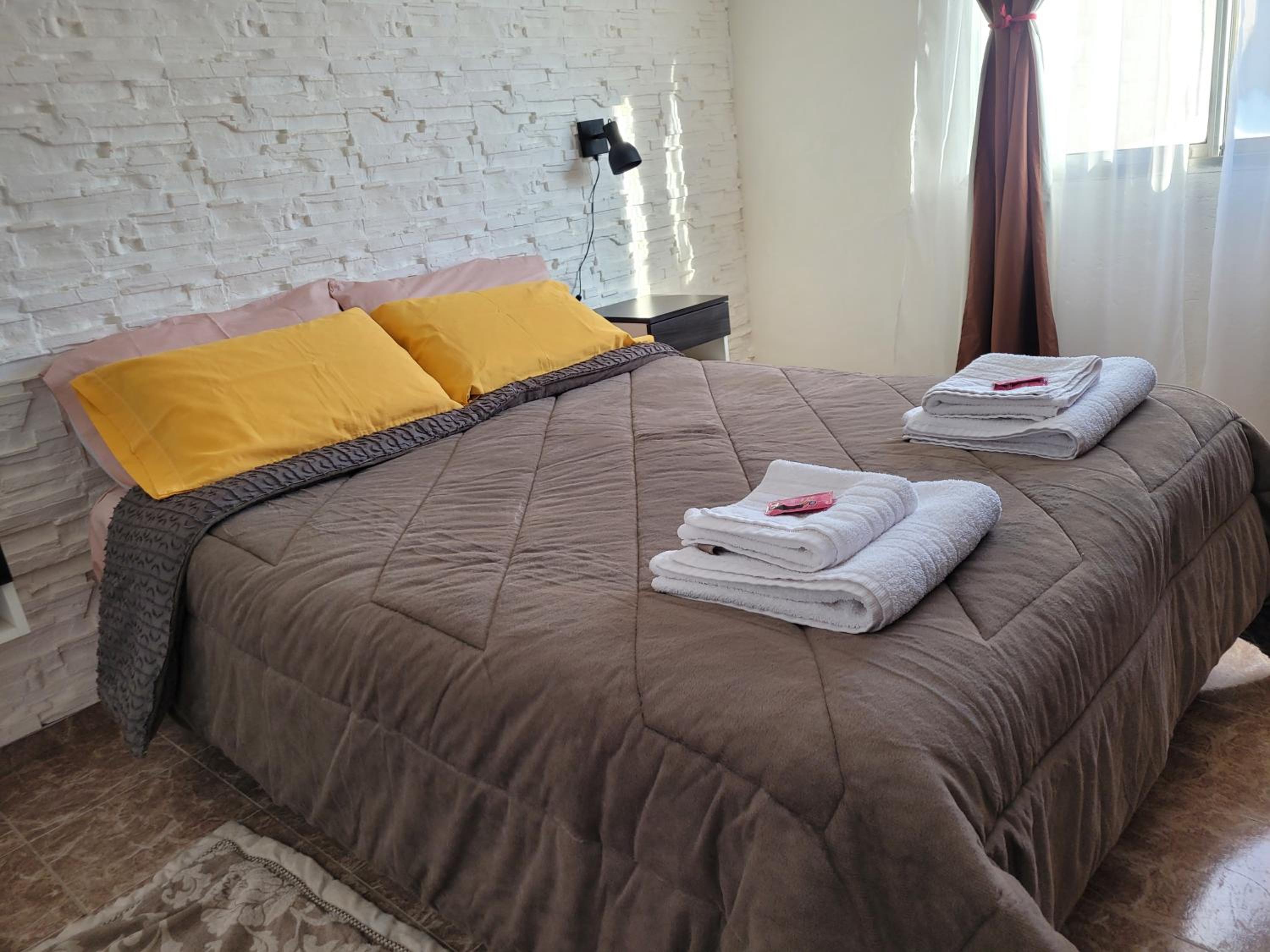 One-Bedroom House photo 1