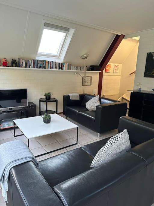 Three-Bedroom Apartment photo 1