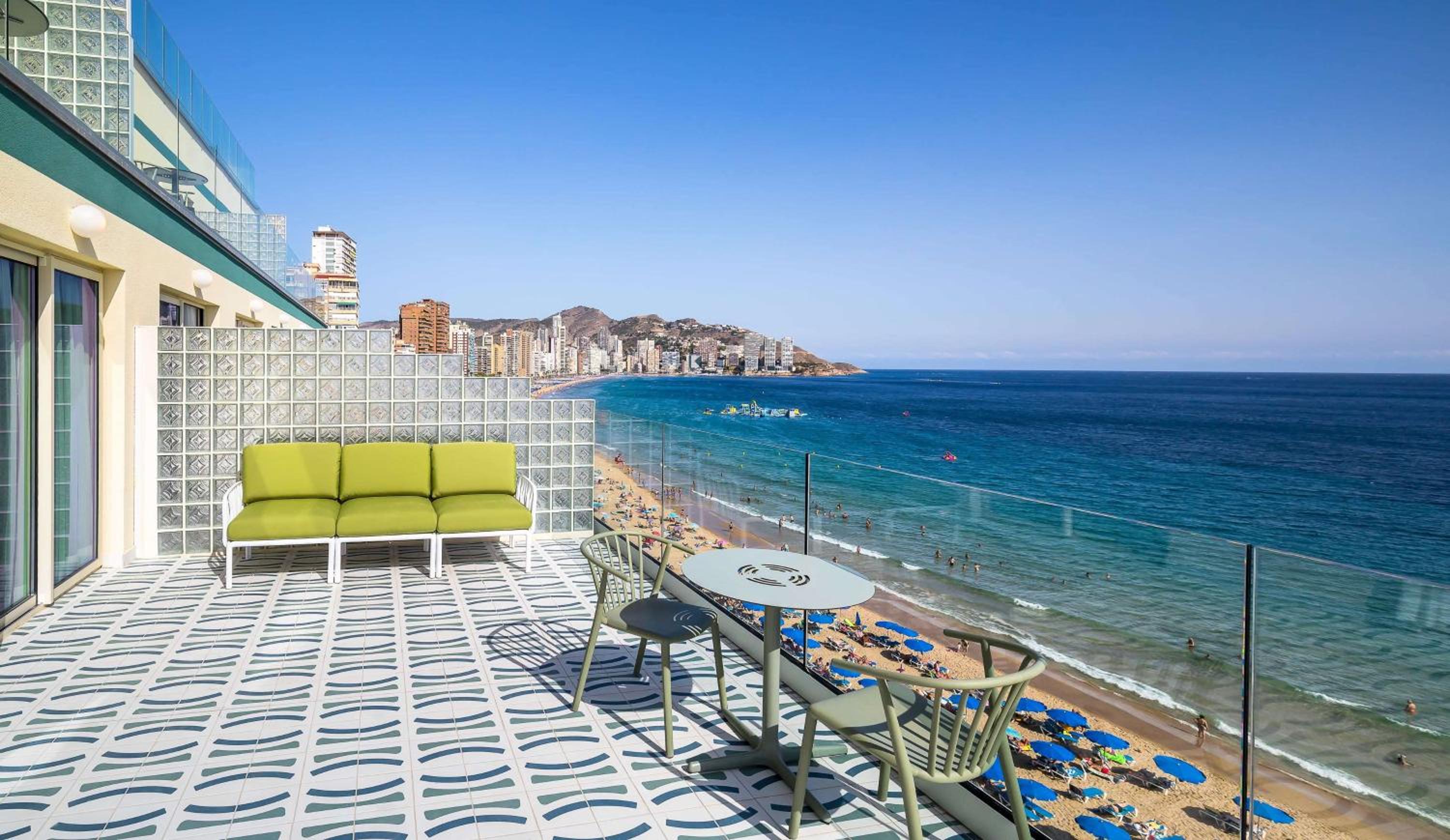Deluxe Double Room with Sea View photo 3