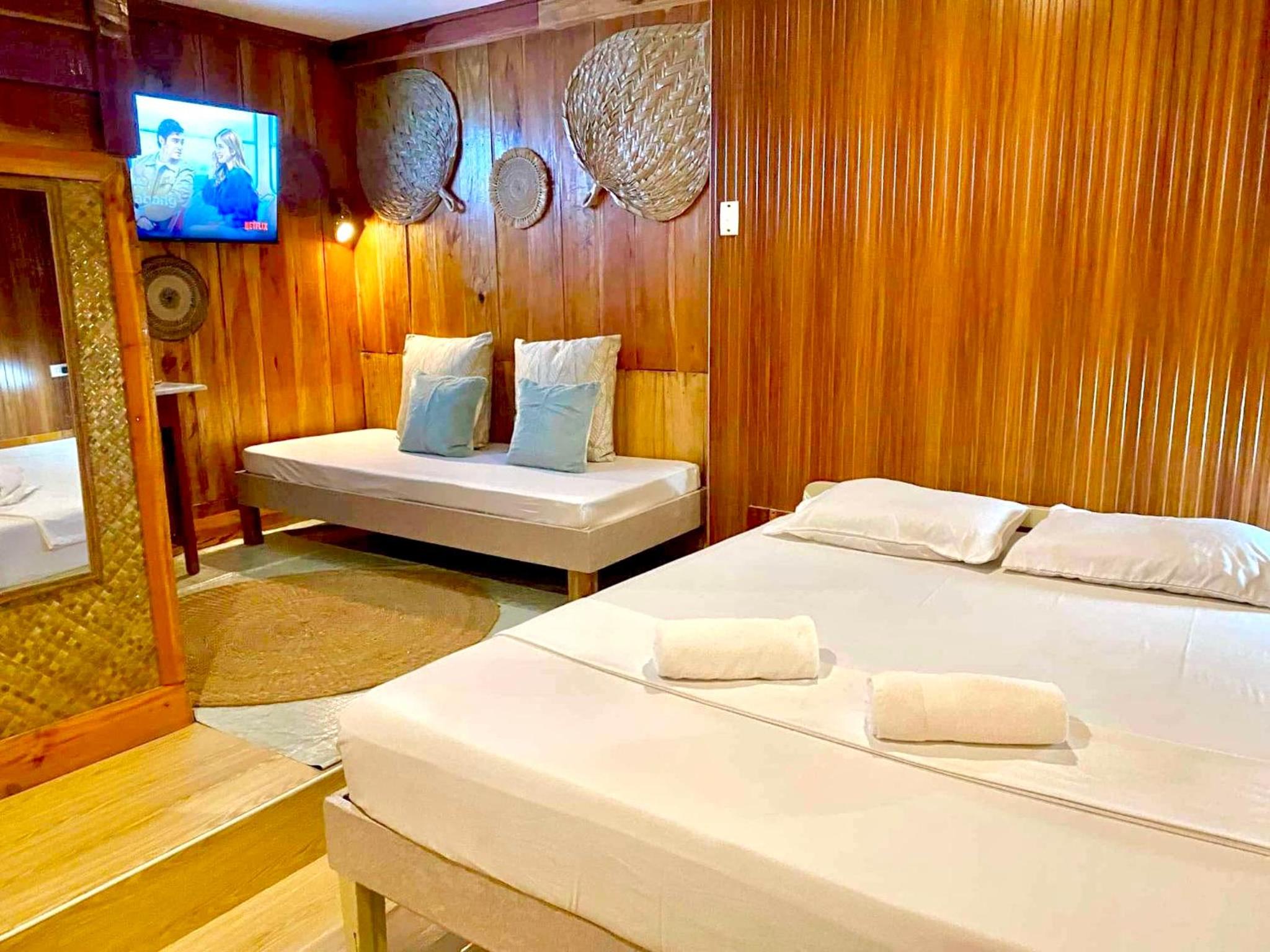 Deluxe Queen Room photo 1