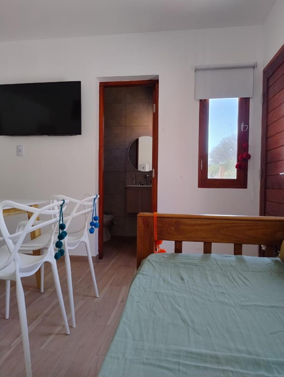 One-Bedroom House photo 2