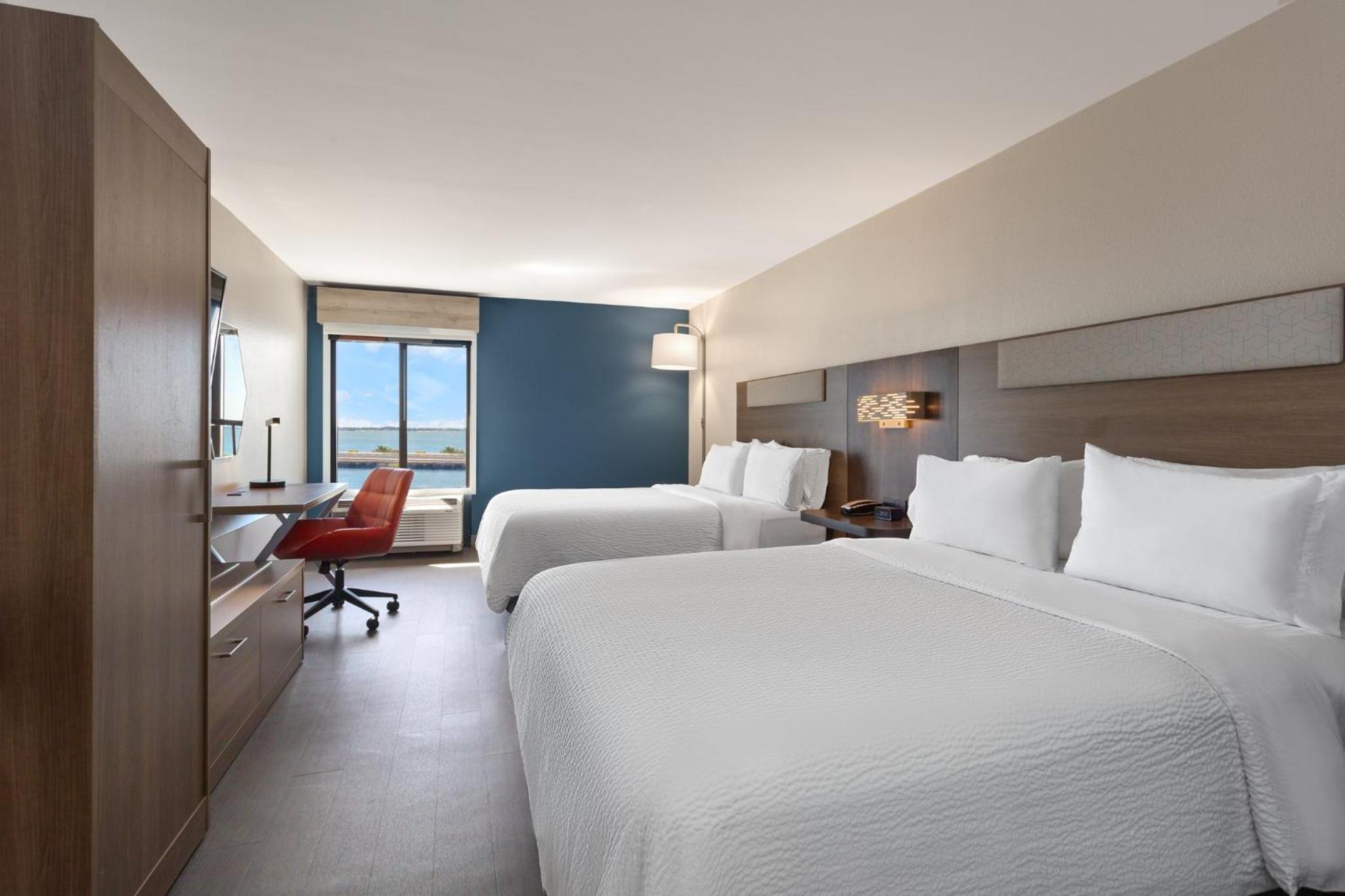 Bay View Twin Room - Photo 4