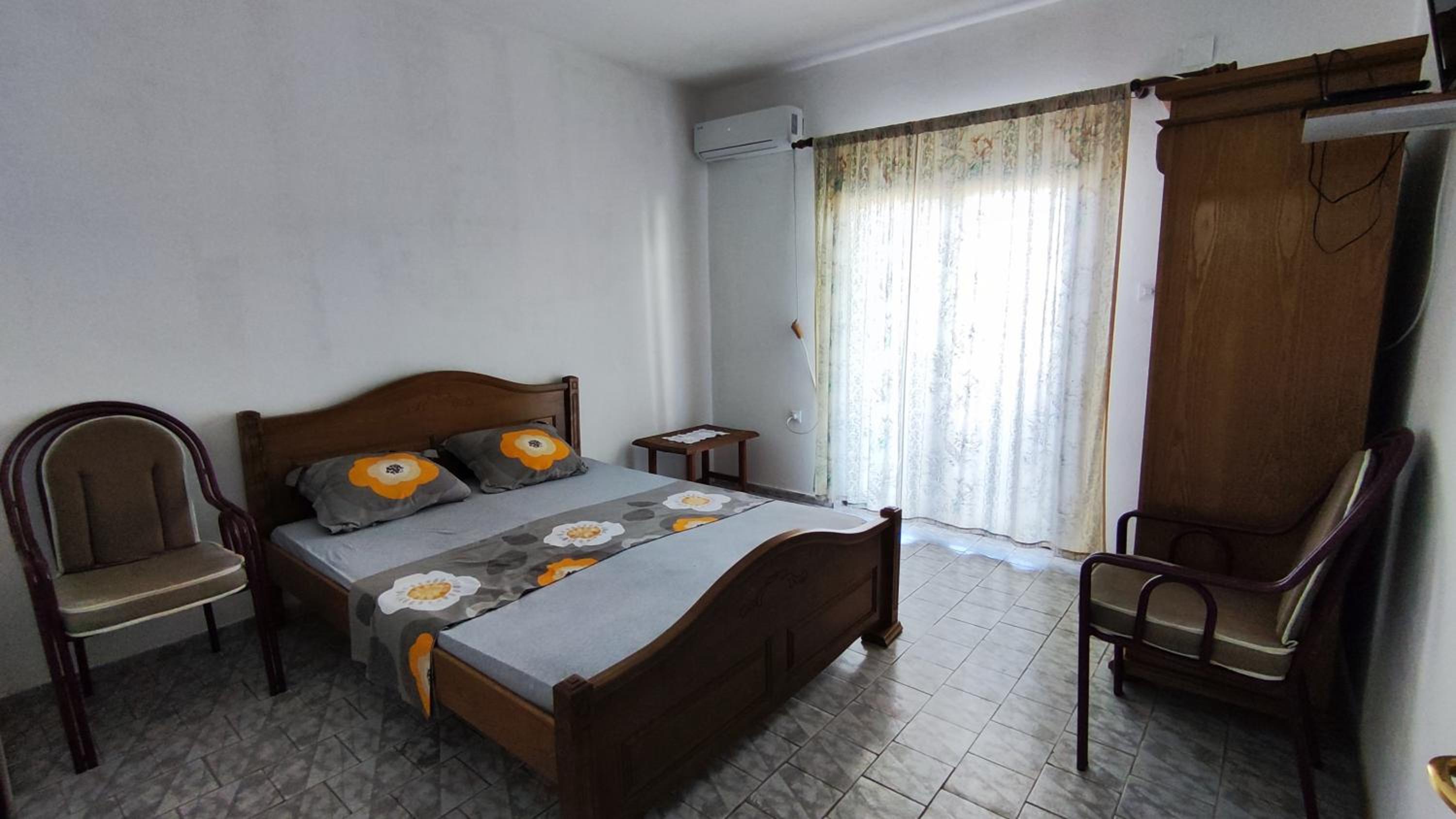 Two-Bedroom Apartment with Sea View photo 2