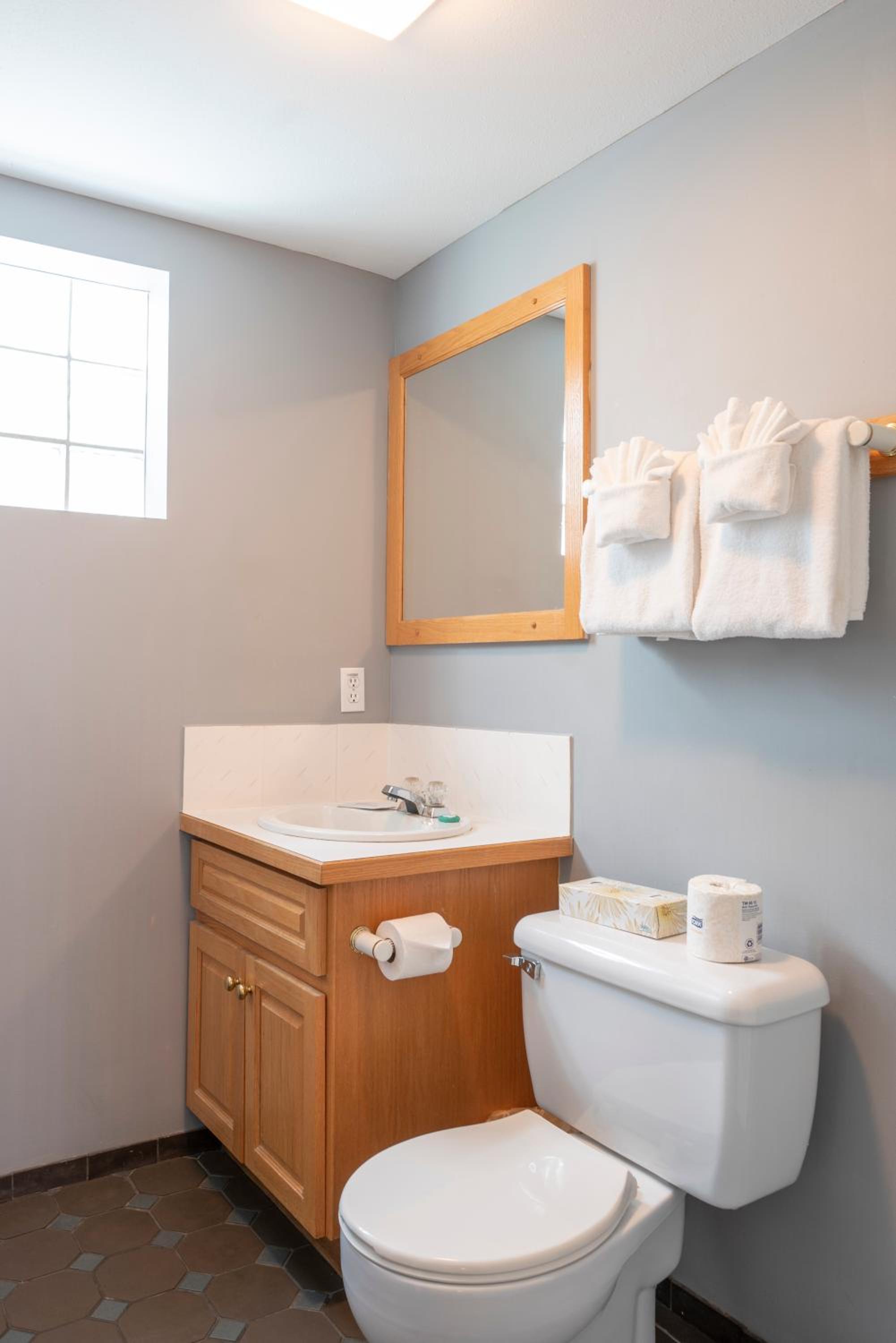 Suite with Spa Bath photo 2
