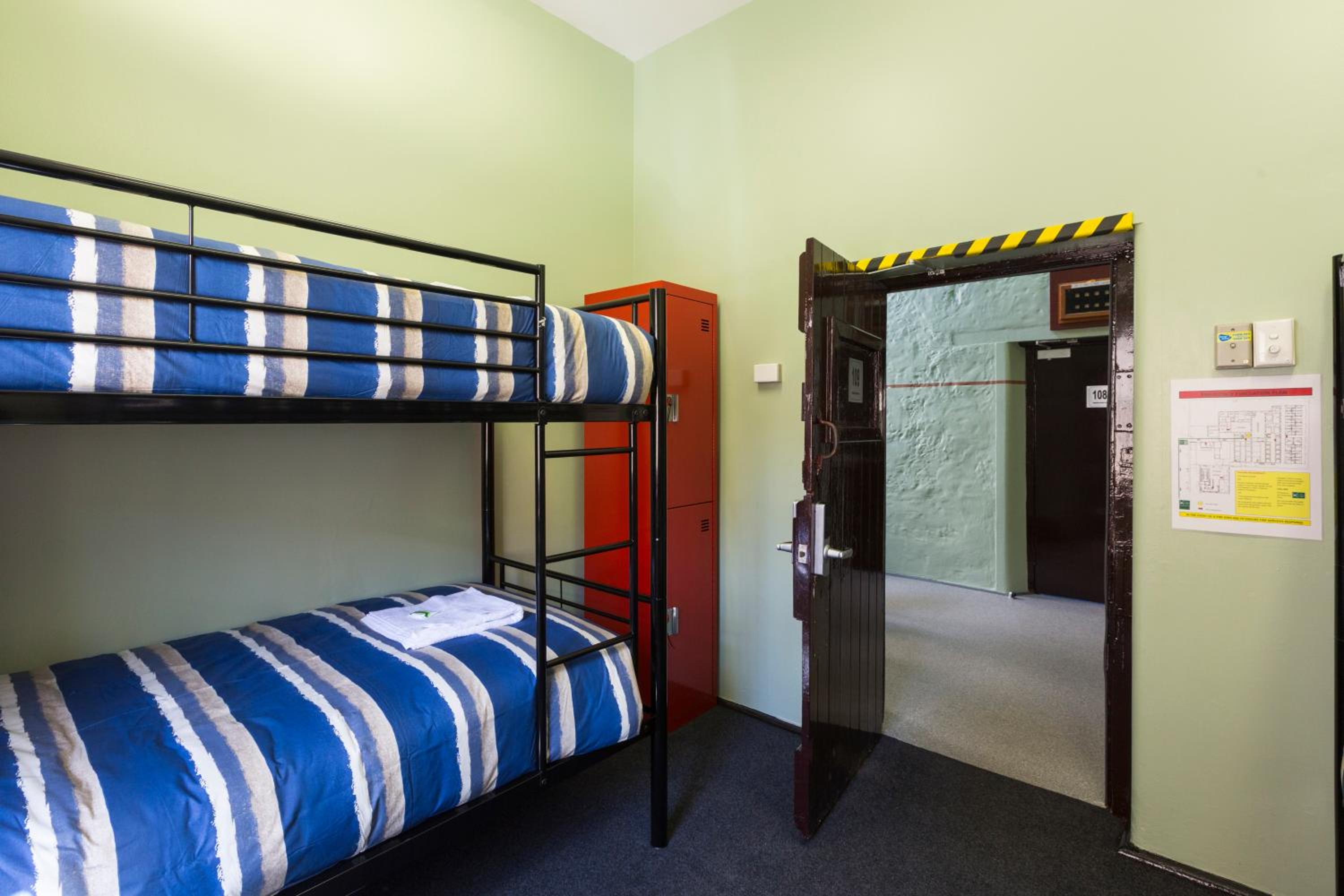 Entire 4 Share Room photo 1