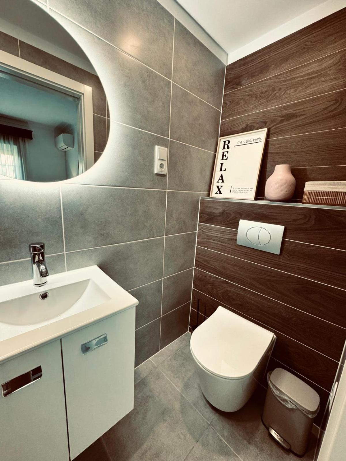 Double Room with Private Bathroom photo 3