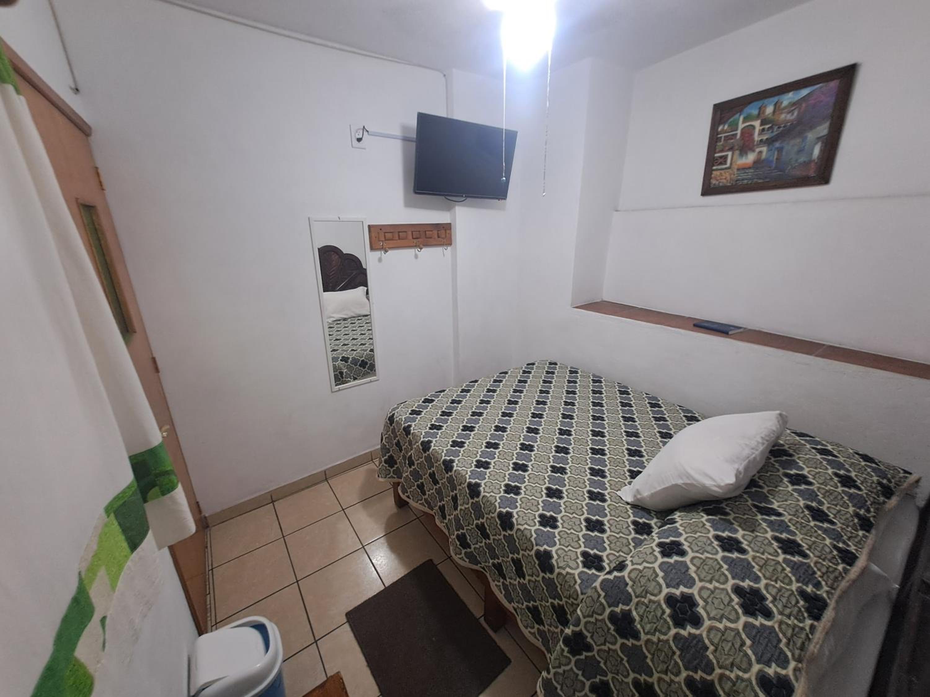 Double Room with Private Bathroom photo 3