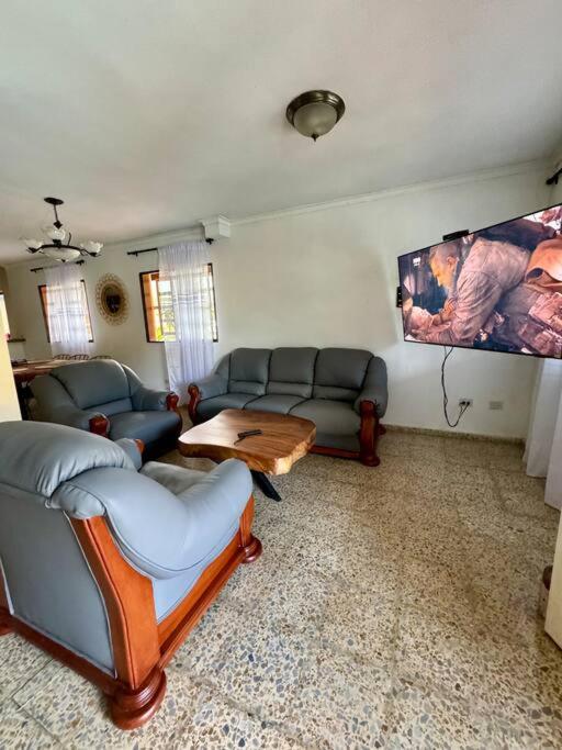Villa photo 3