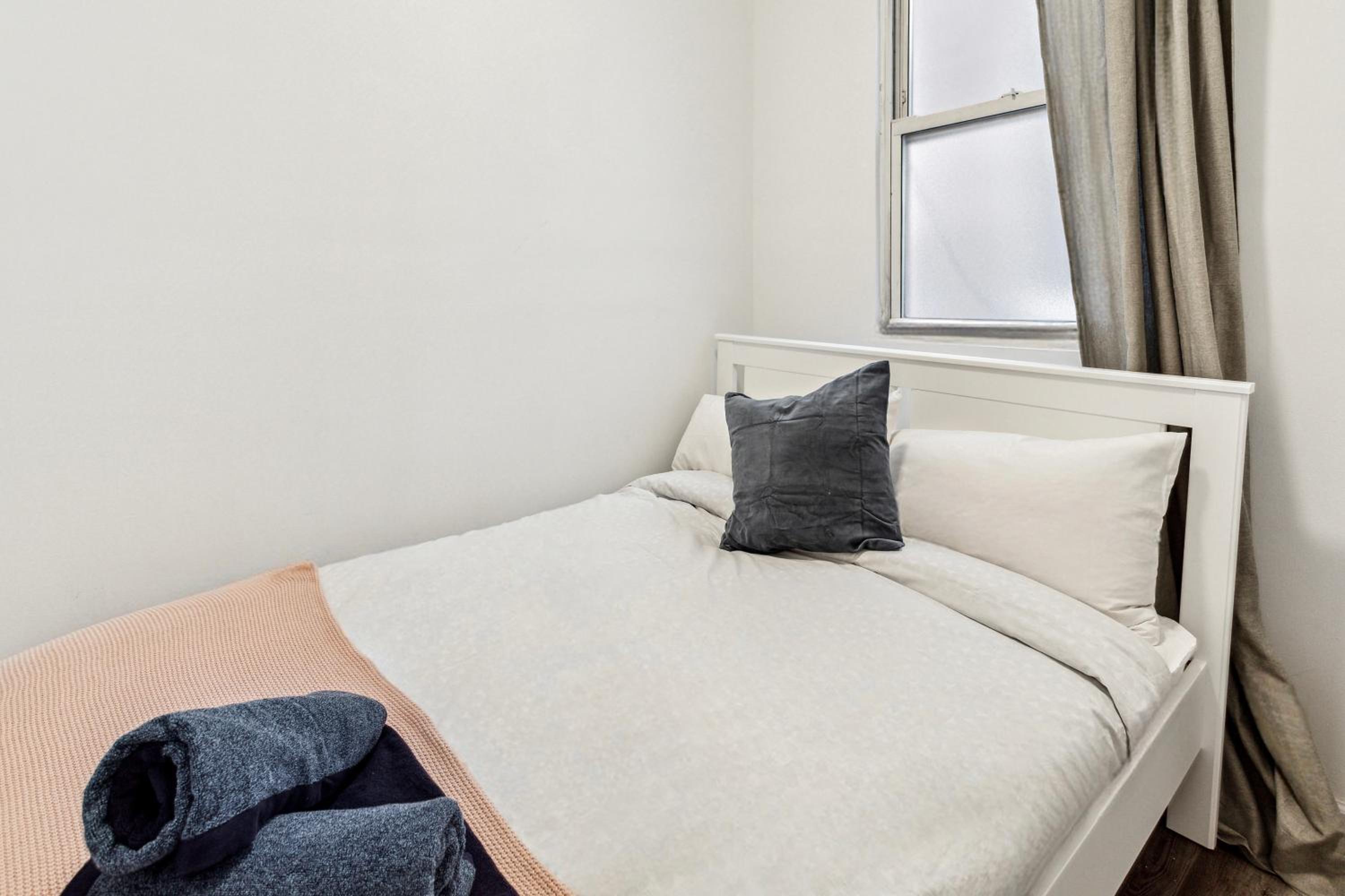 Three-Bedroom Apartment photo 1