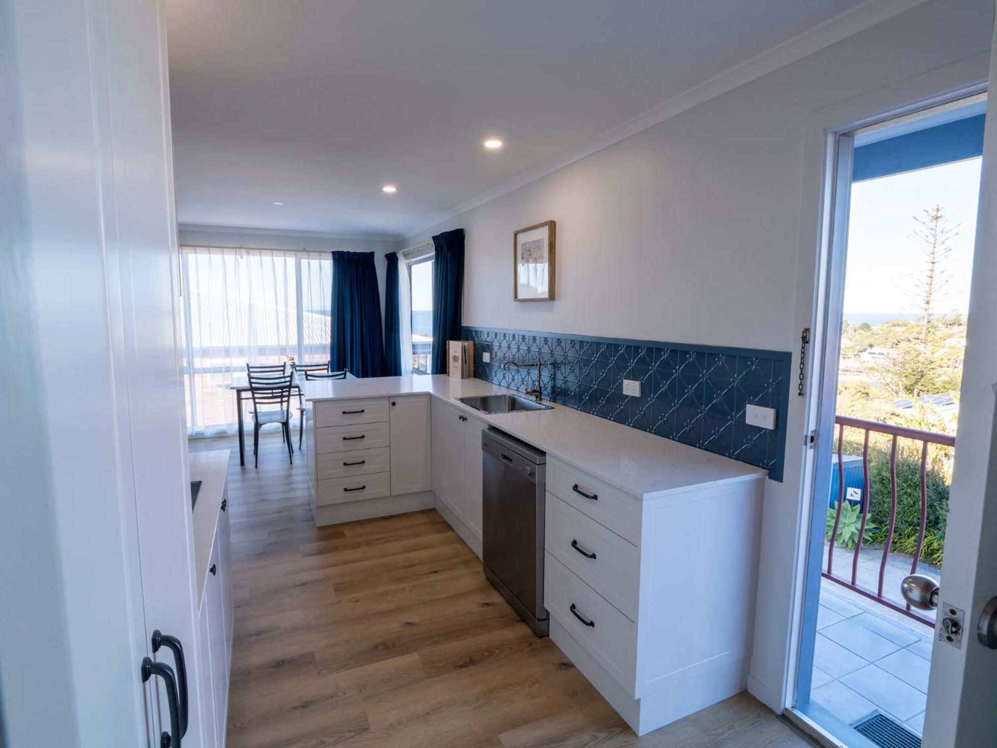 Apartment with Sea View photo 2