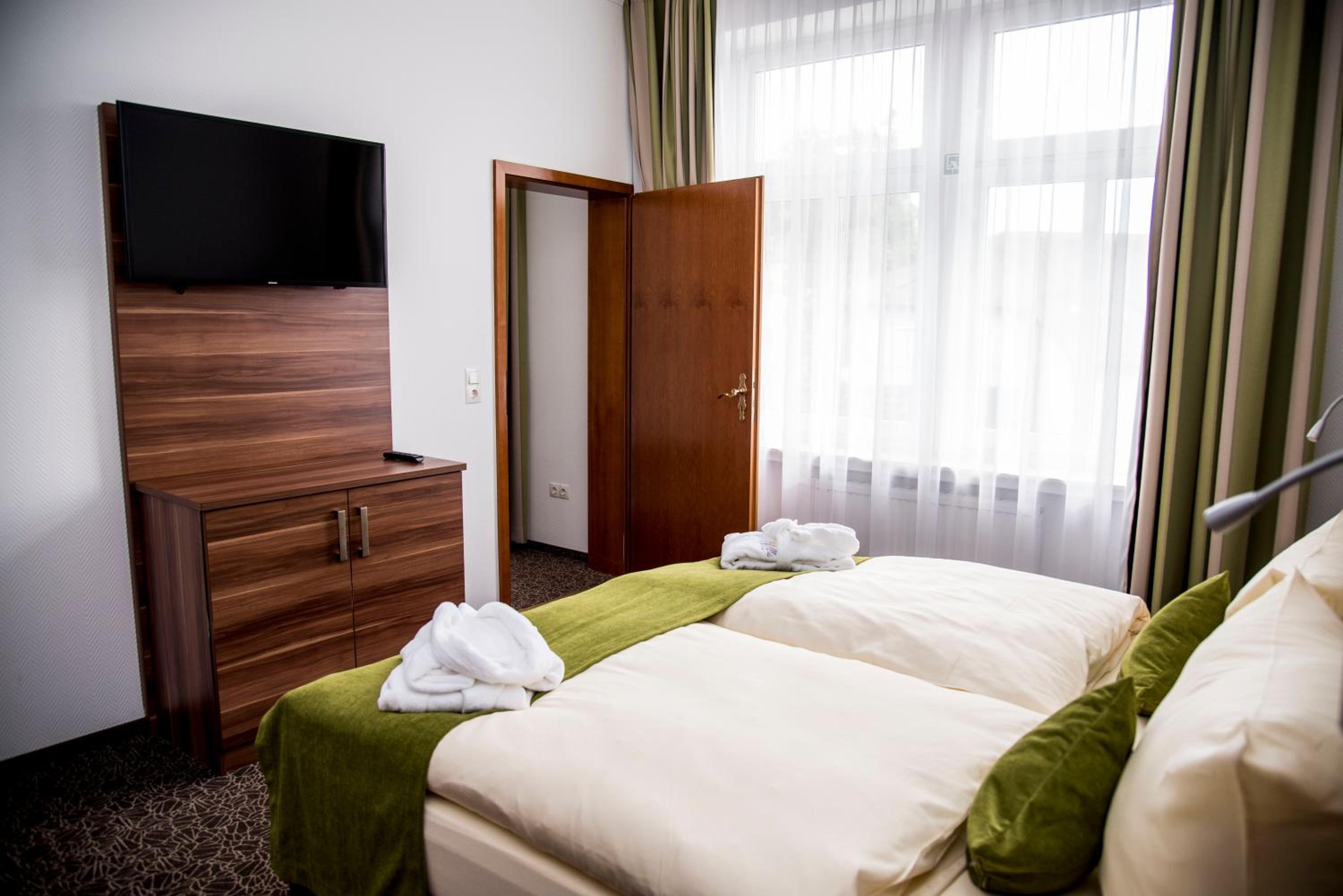 Suite - Photo 4