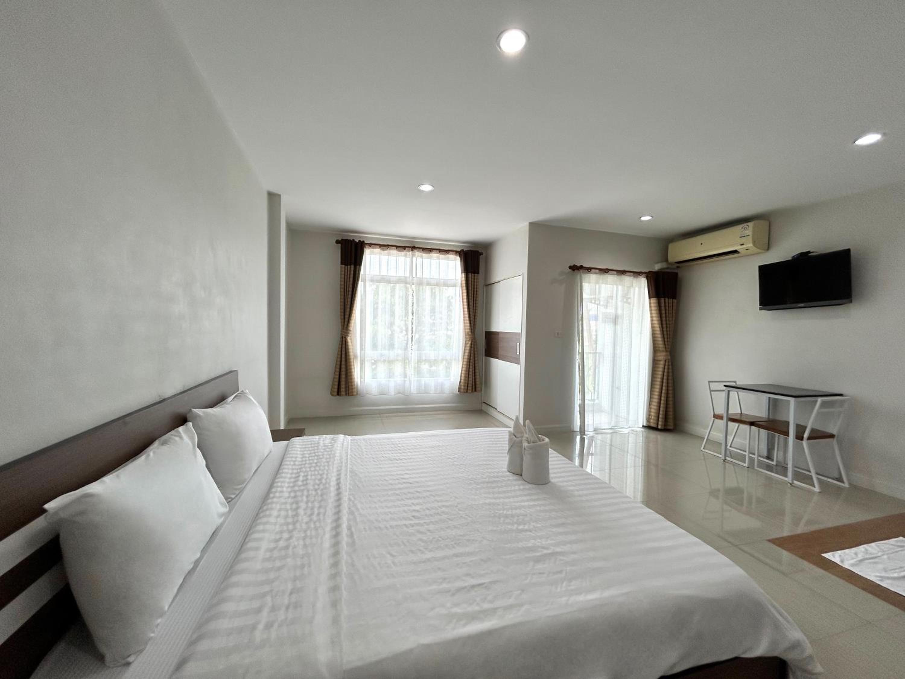Standard Double Room - Photo 1