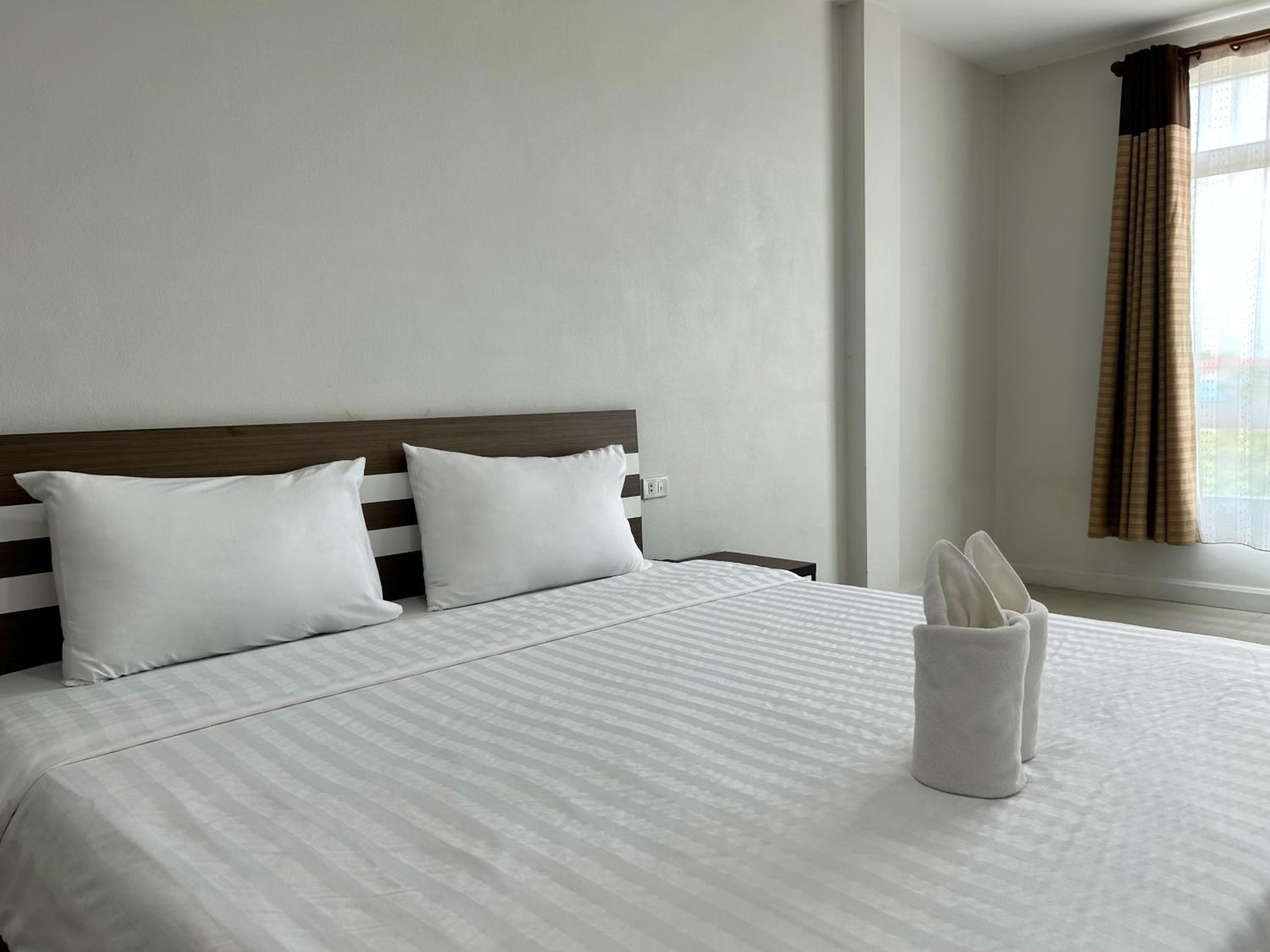 Standard Double Room - Photo 3