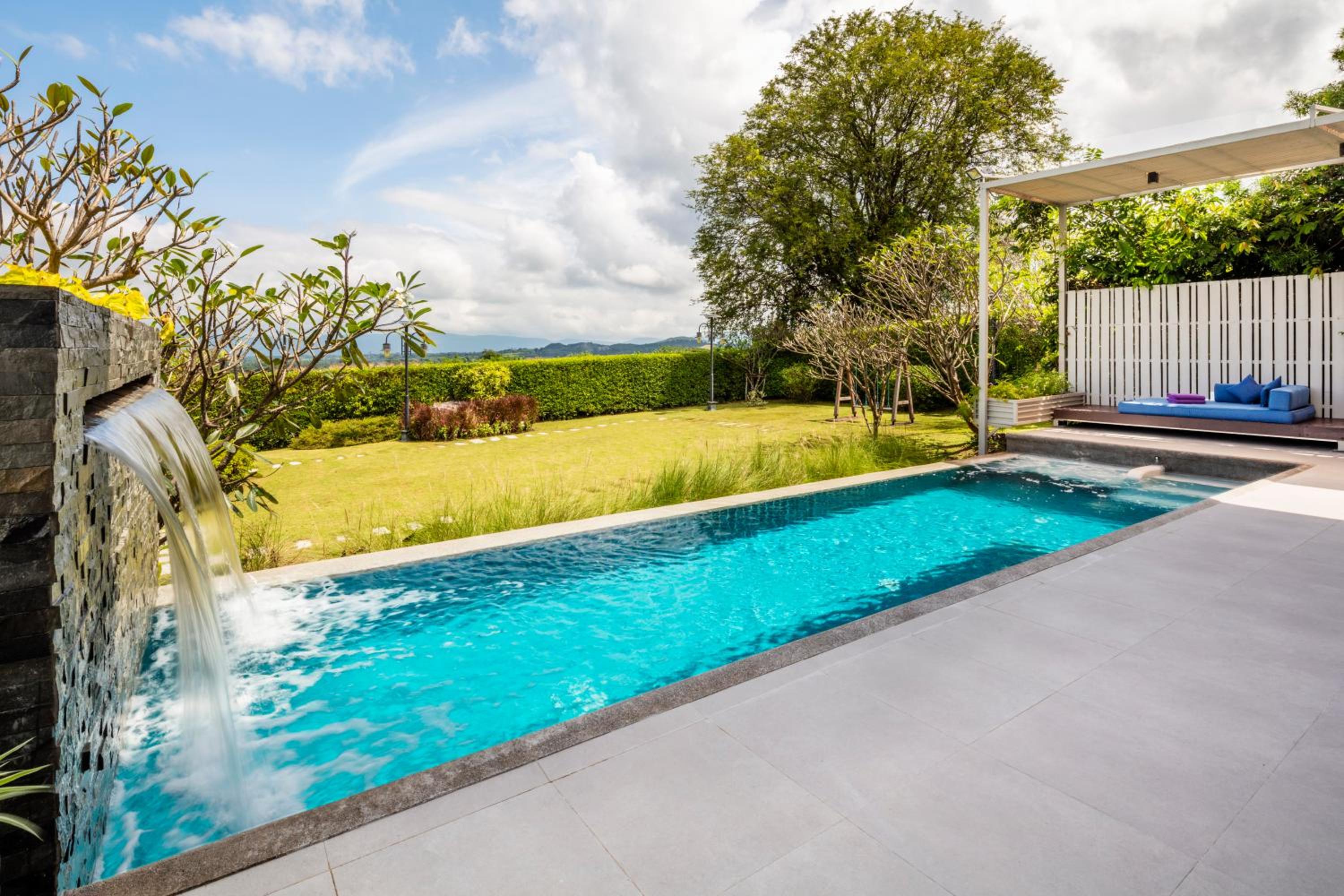 Panoramic Pool Villa with Temperature-Controlled Pool photo 3