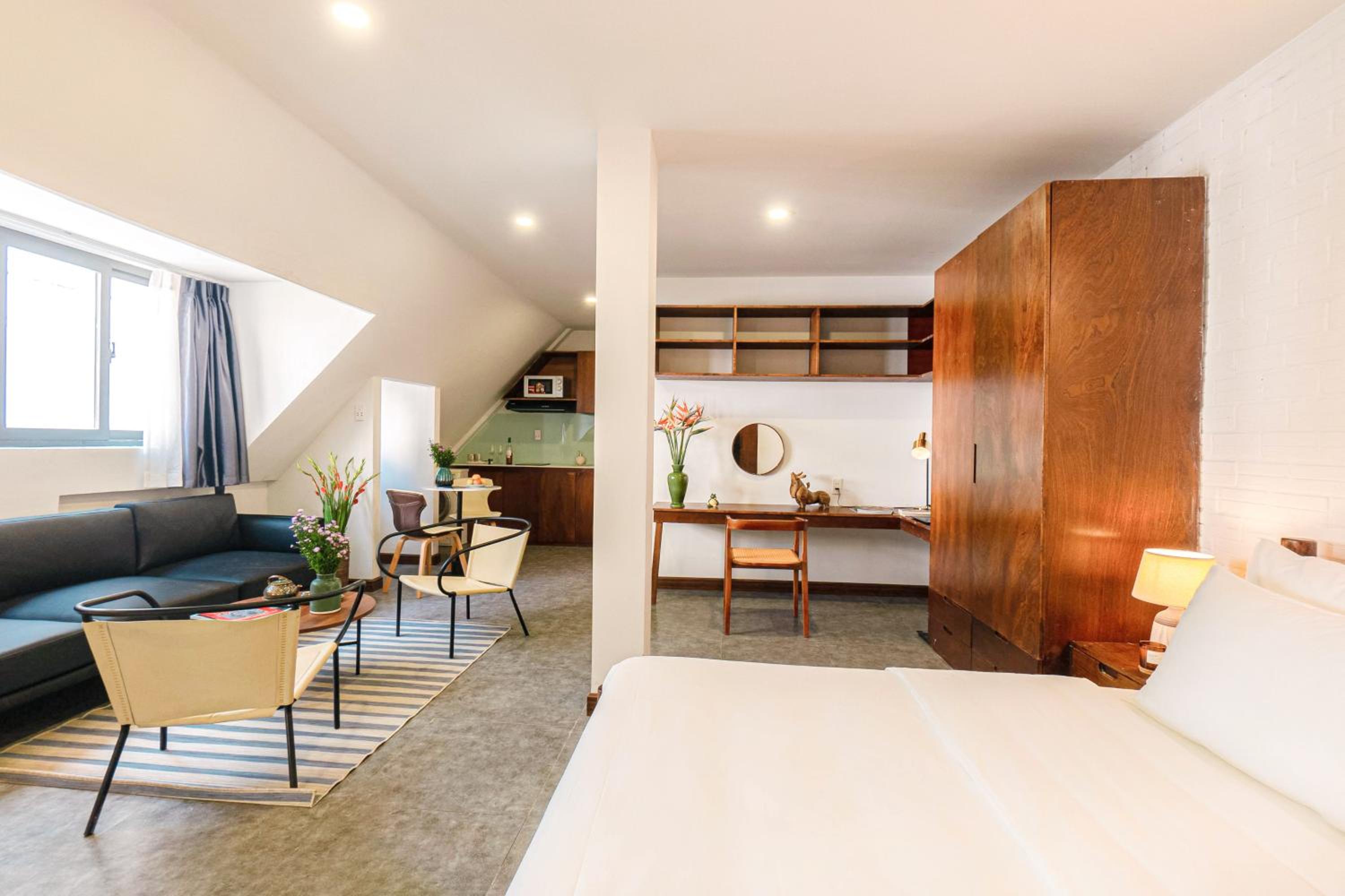 Studio with Spa Bath