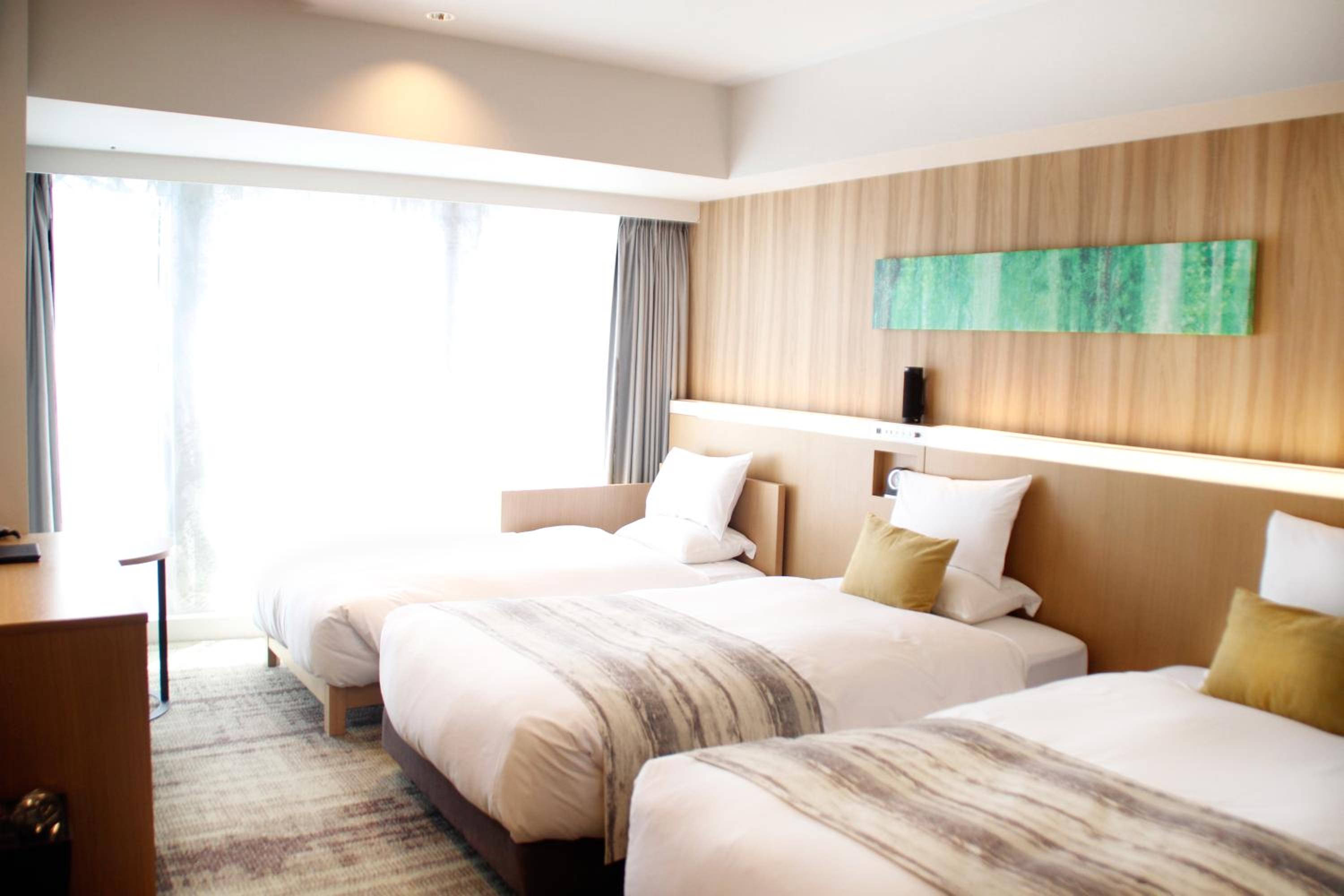 Twin Room with Extra Bed - Photo 2