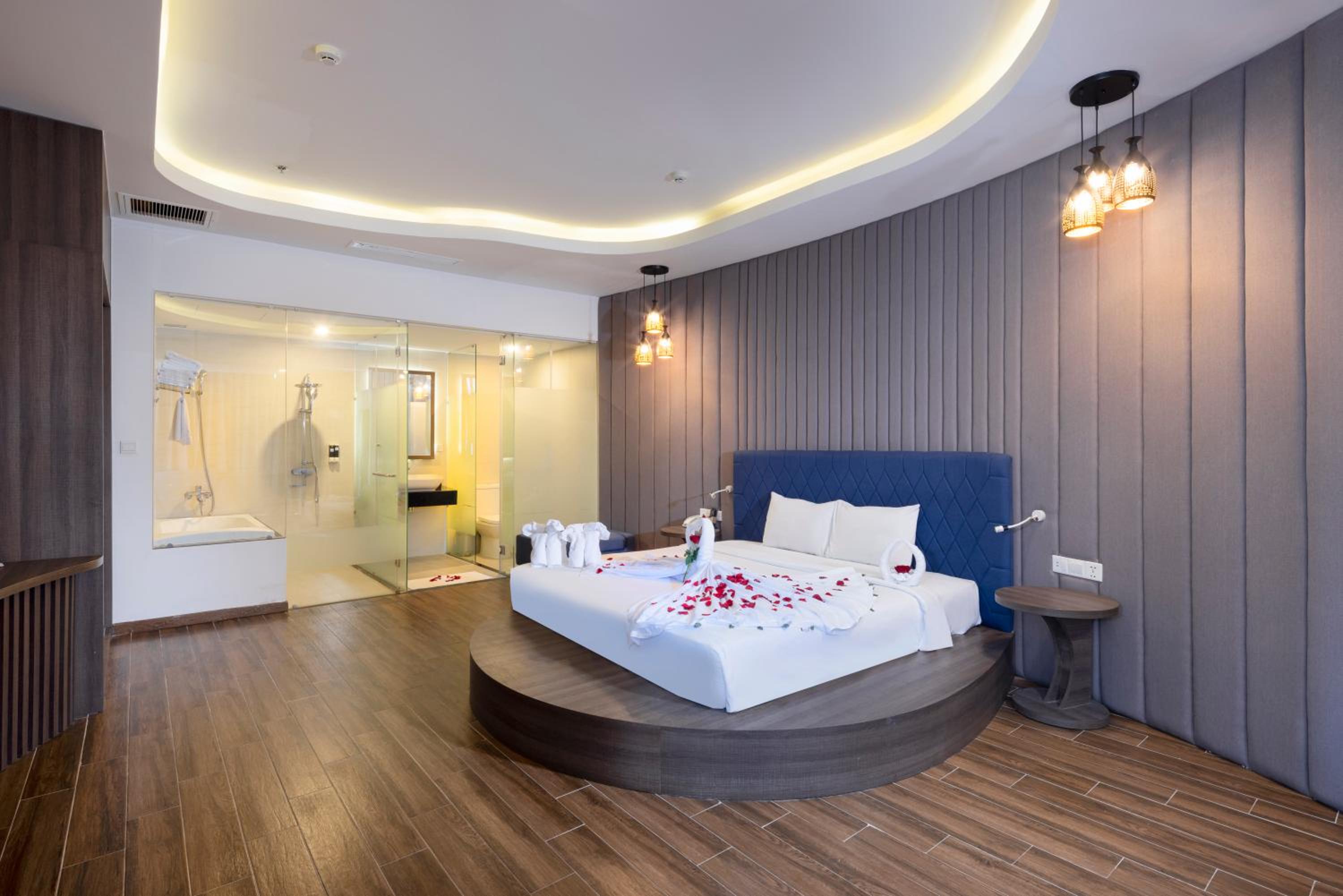 Apartment with City View