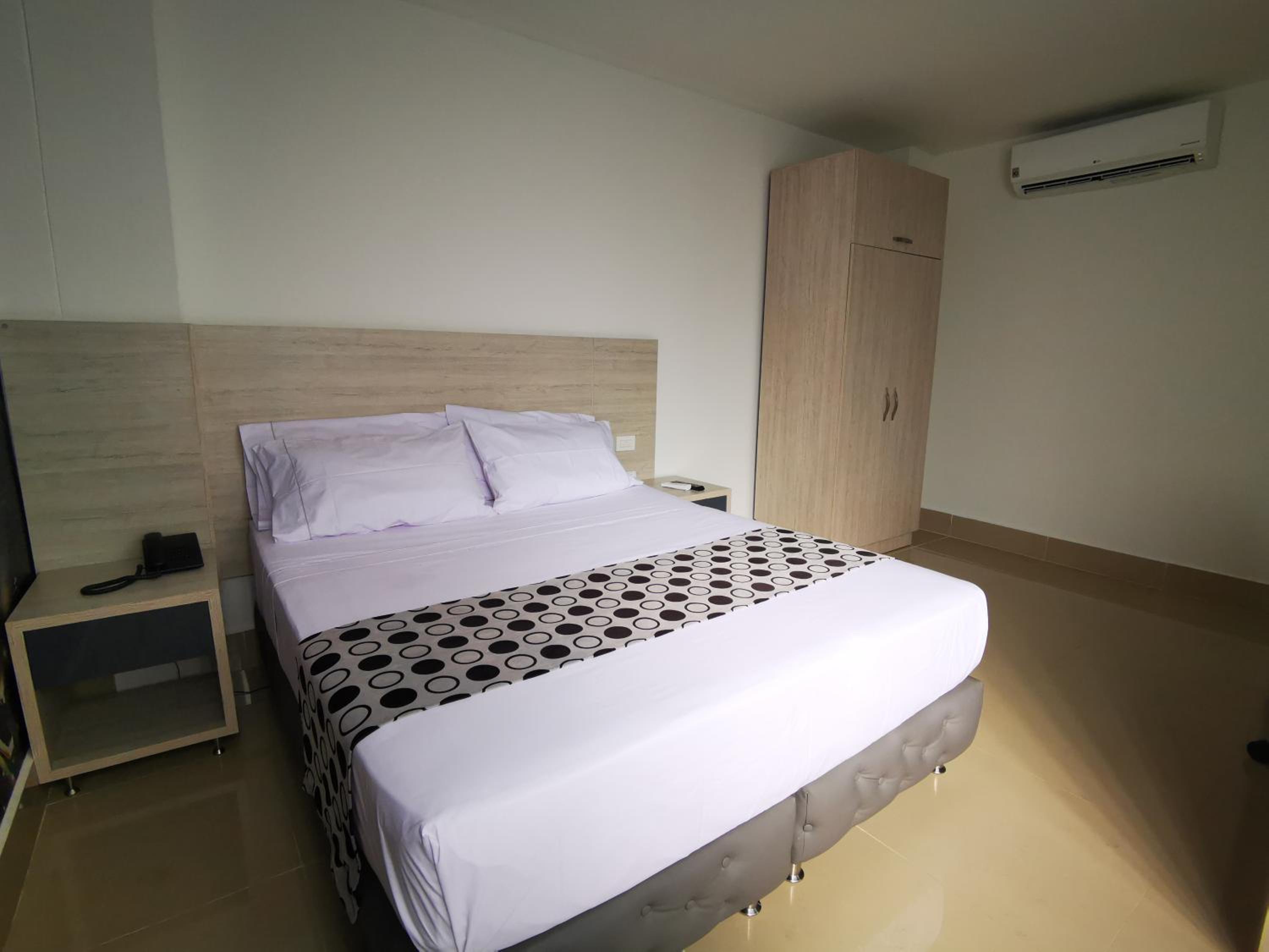 Double Room - Photo 3