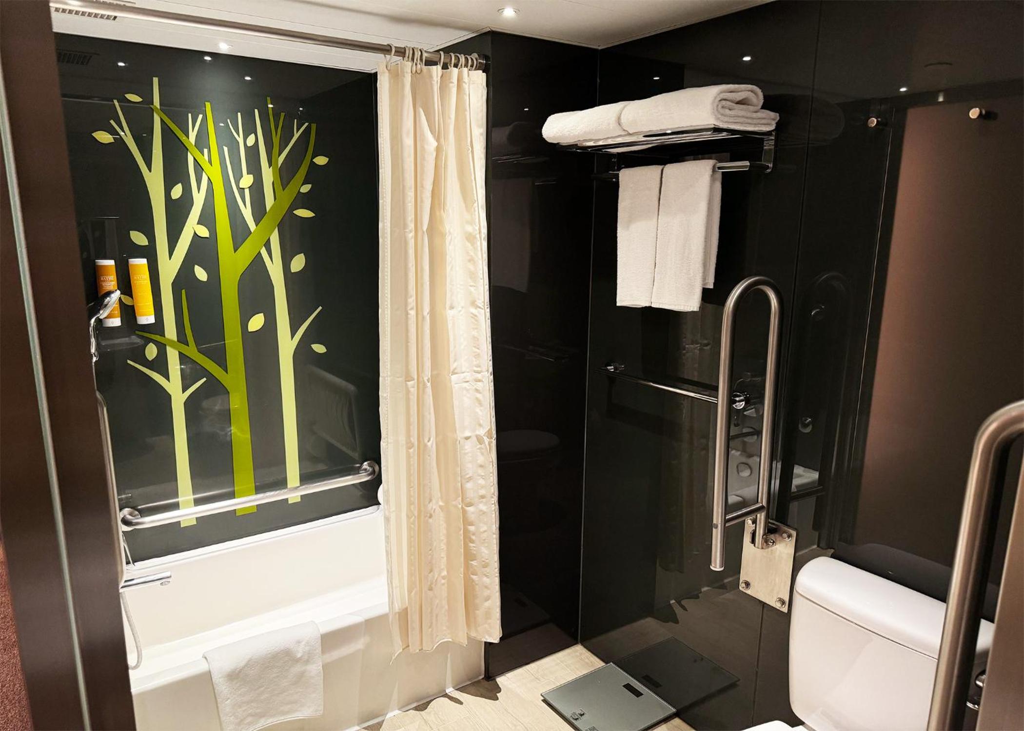 Maple Room (Long Stay Package with Housekeeping Service 2-times/week) photo 2