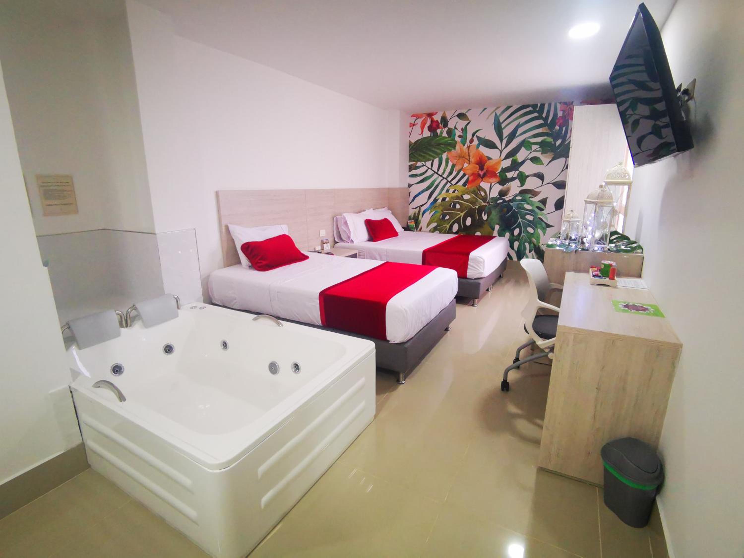 Twin Room - Photo 6