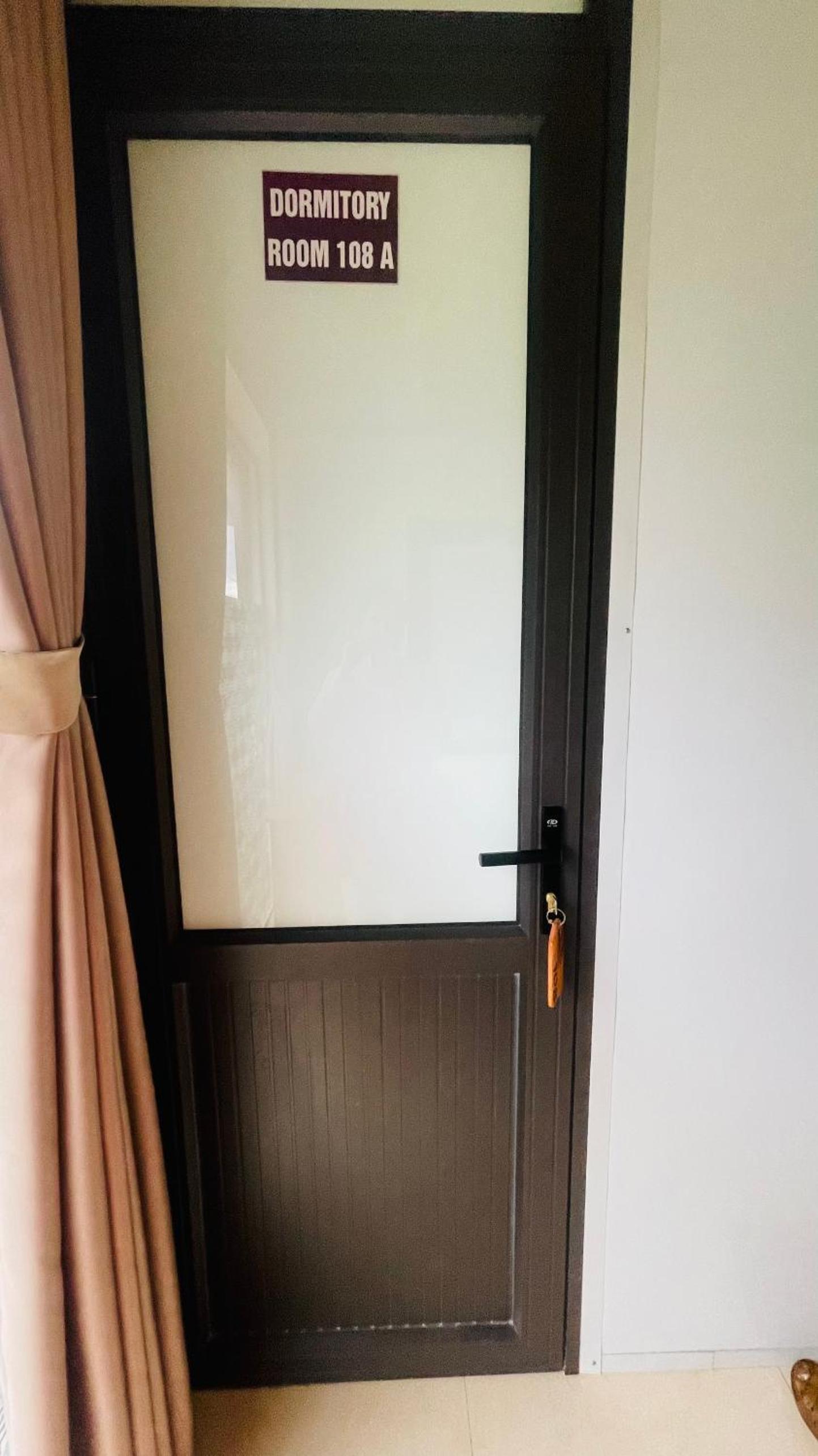 Mixed Dormitory Room