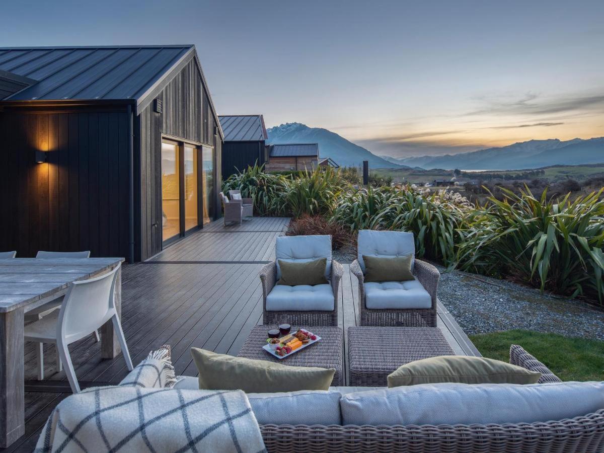 Villa photo 1