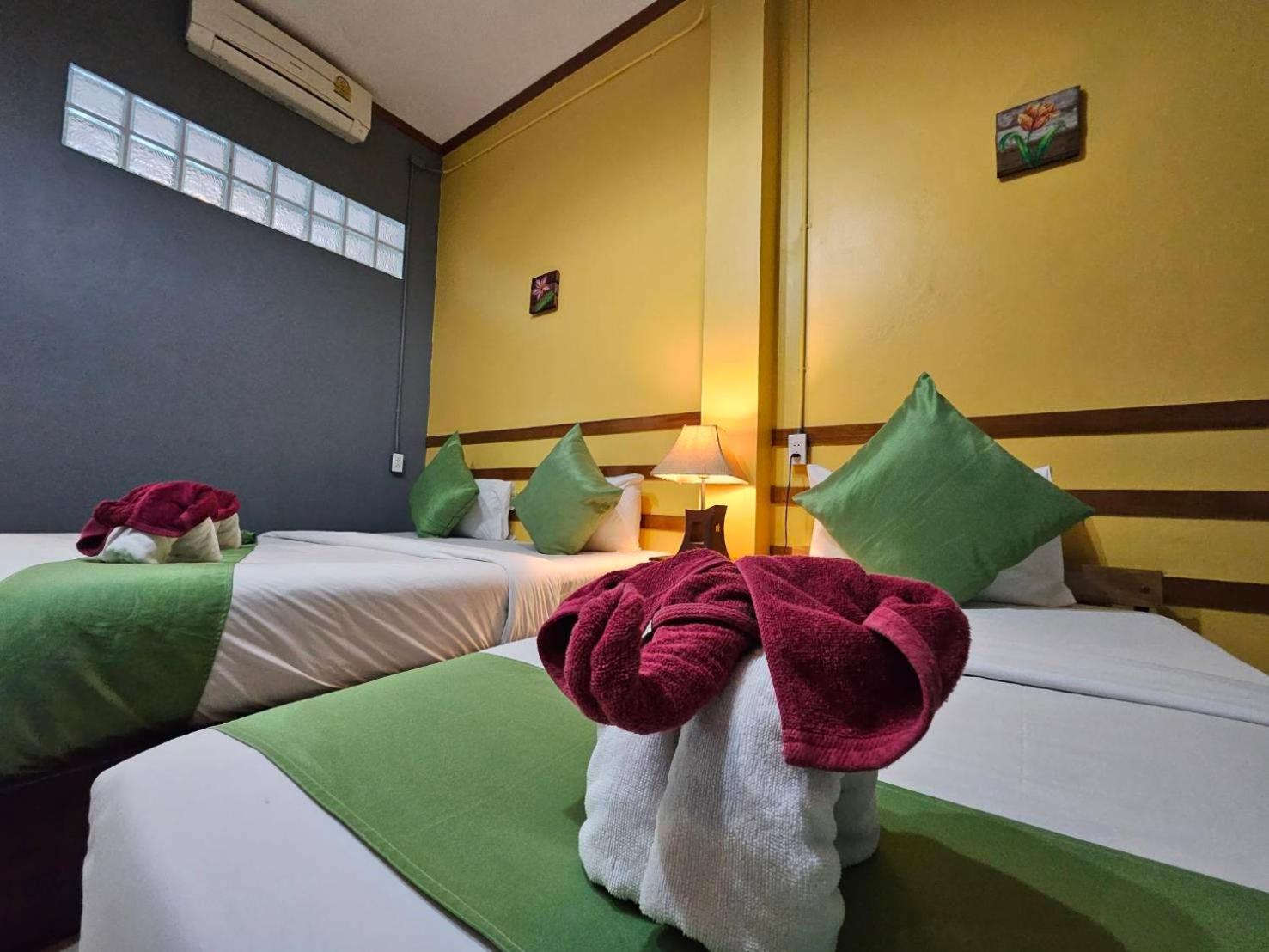 Deluxe Triple Room photo 2