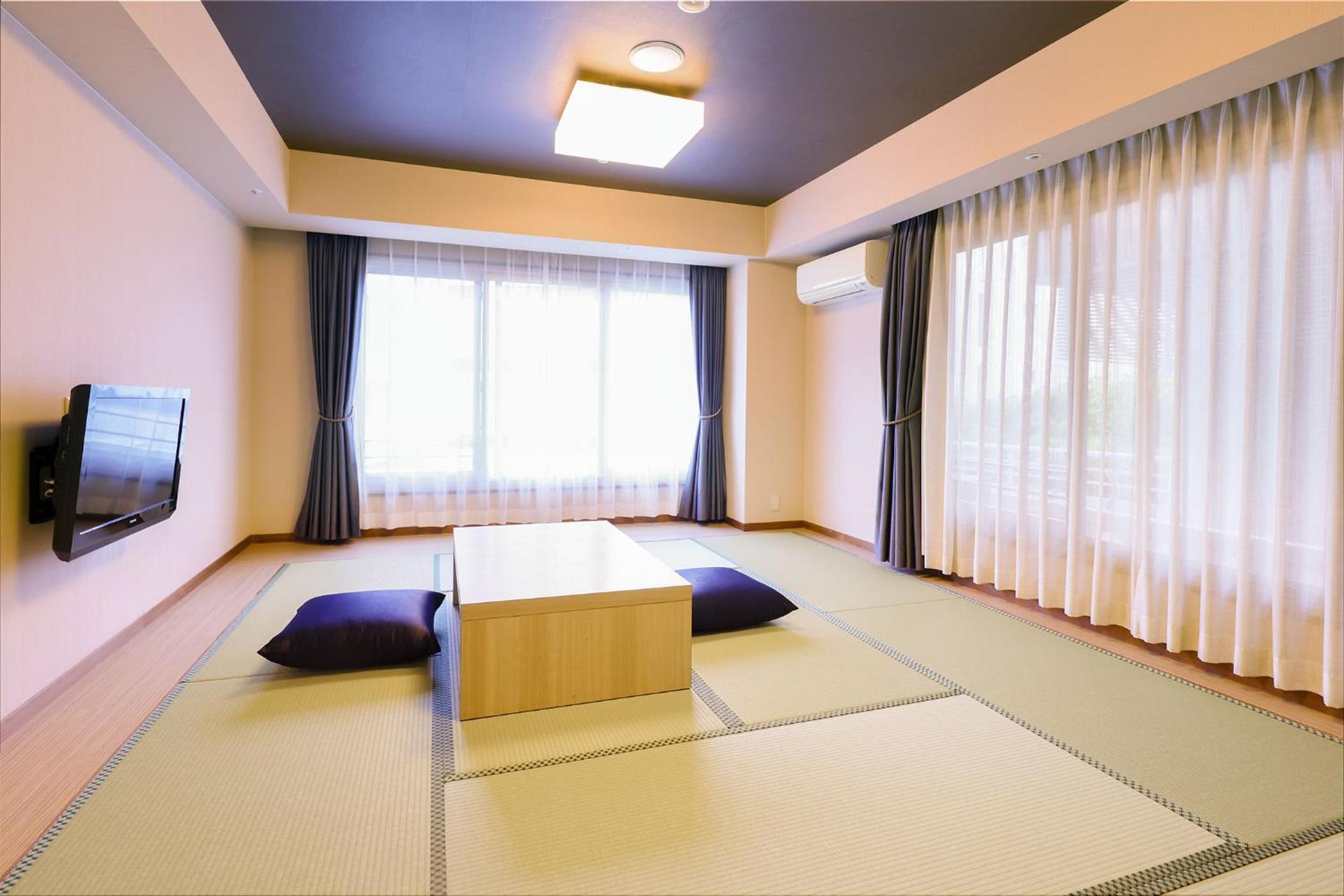 Standard Japanese-Style-Room 15 square yards No View - Shared Bathroom - Non-Smoking - Photo 1