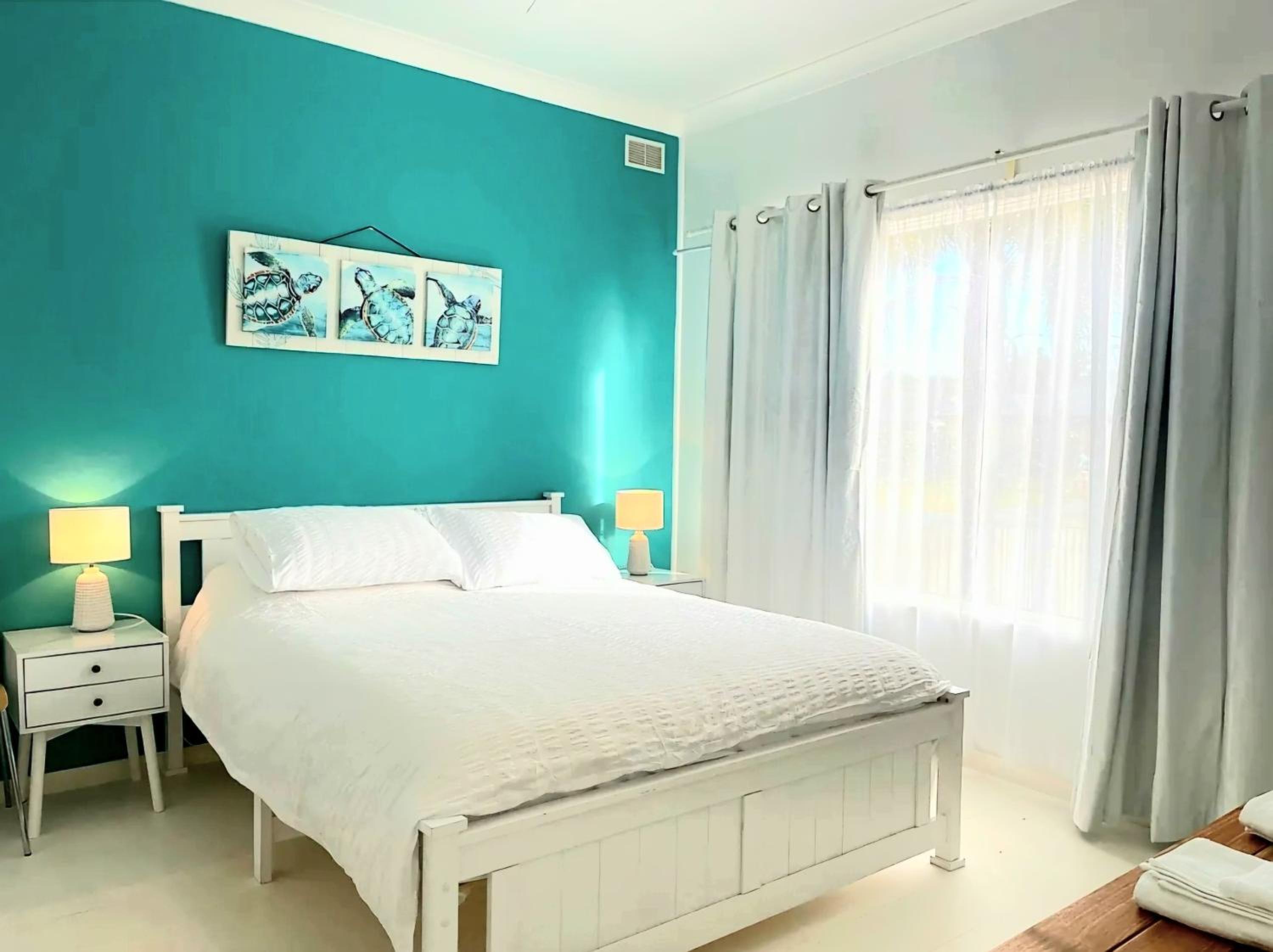 Three-Bedroom House photo 1