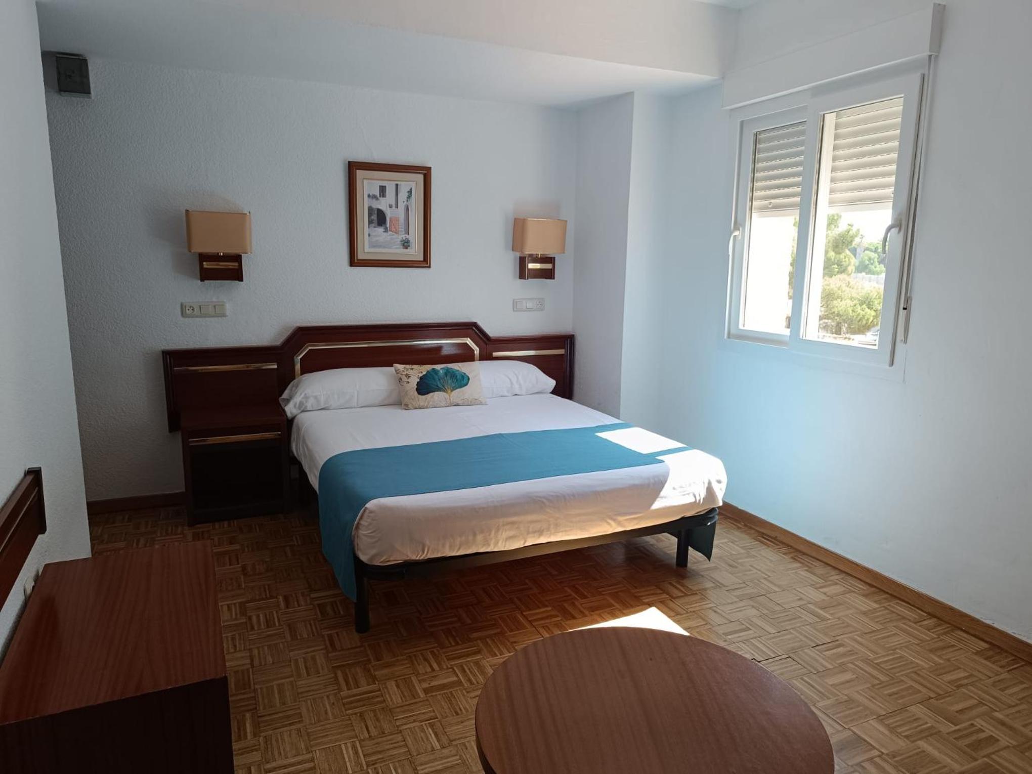 Double Room - Photo 7