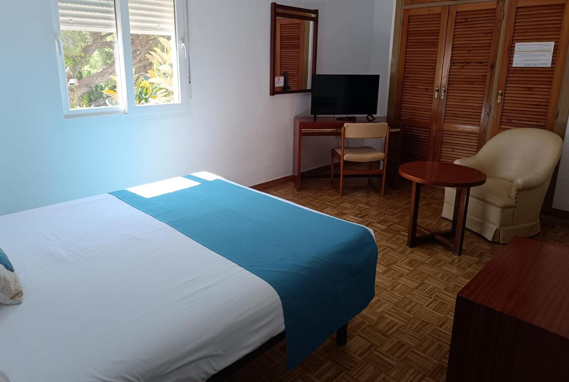 Double Room - Photo 3