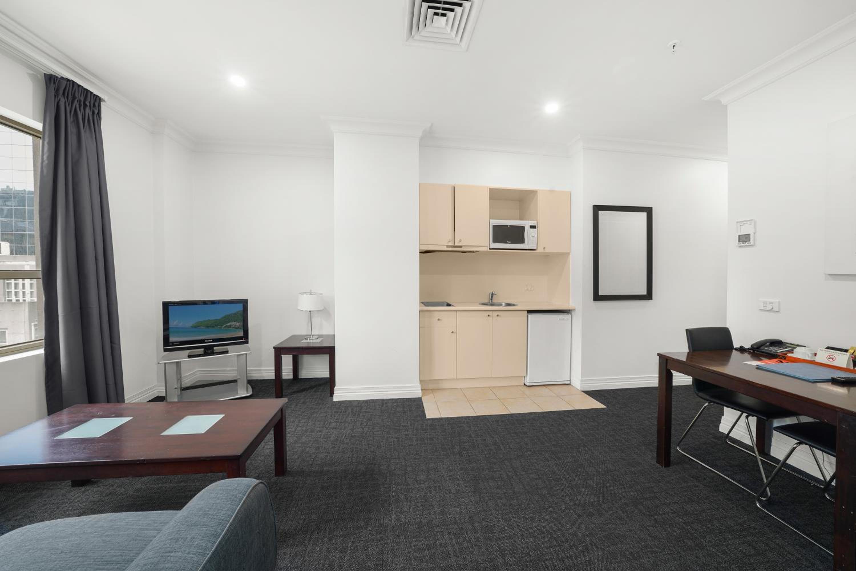 One Bedroom Standard Apartment - Photo 17