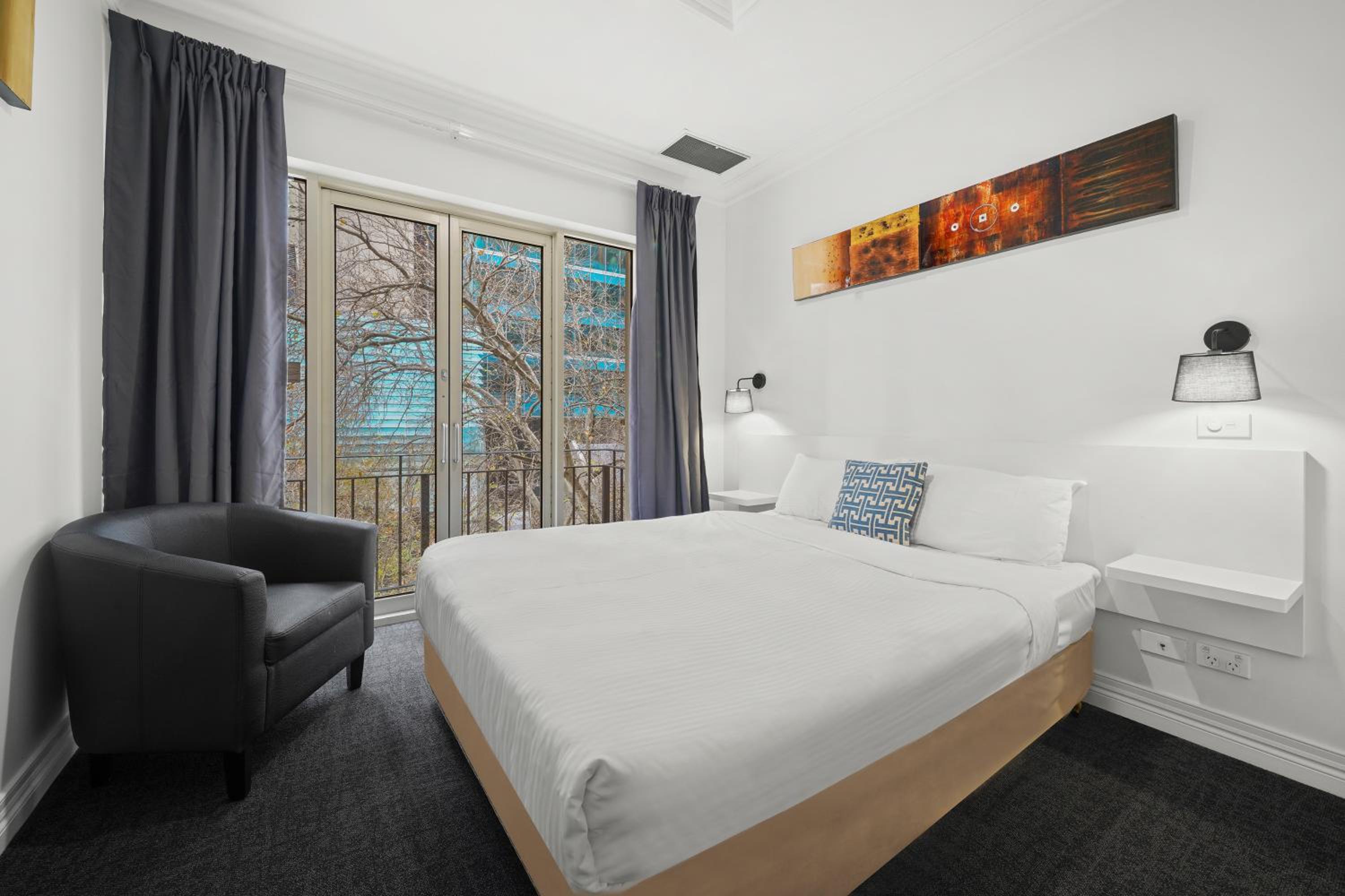 One Bedroom Standard Apartment - Photo 11