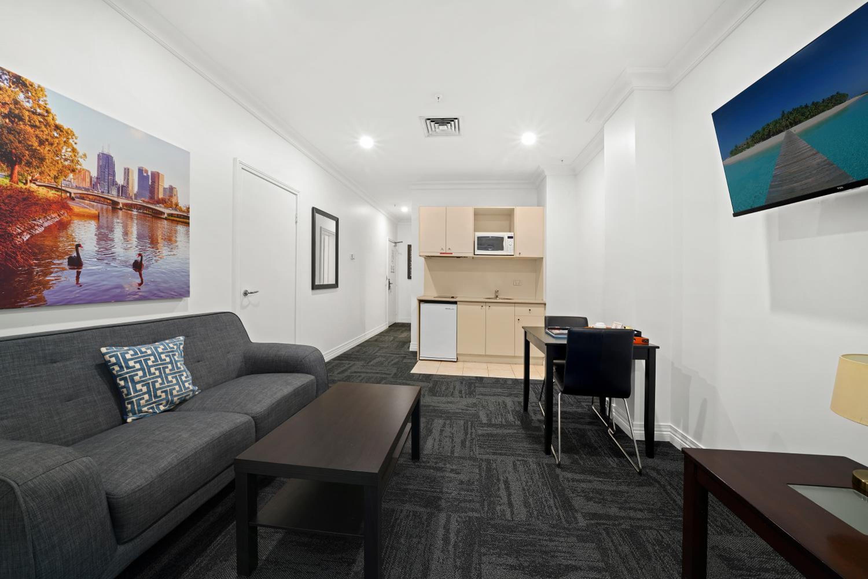 One Bedroom Standard Apartment - Photo 12