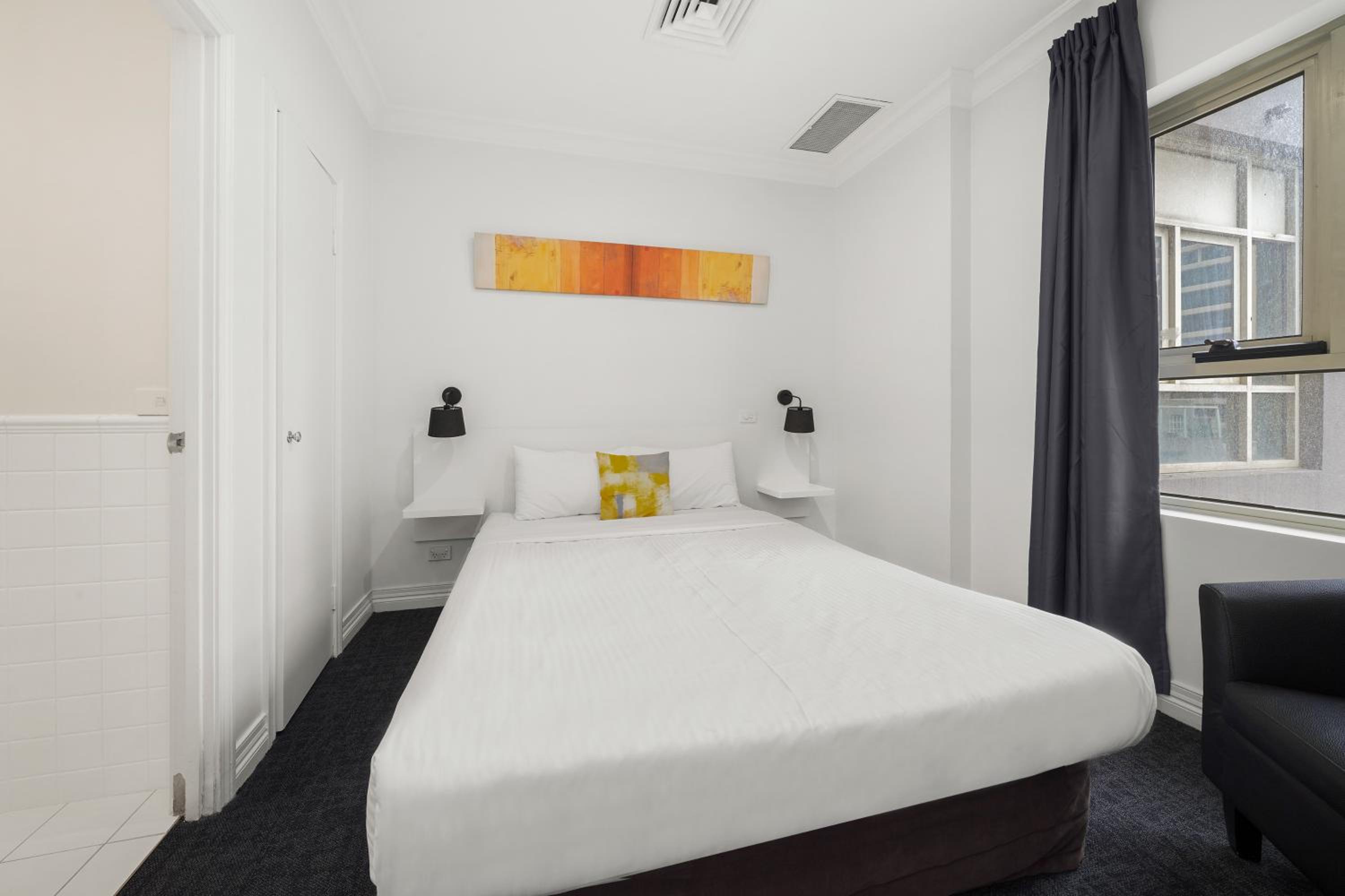 One Bedroom Standard Apartment - Photo 27