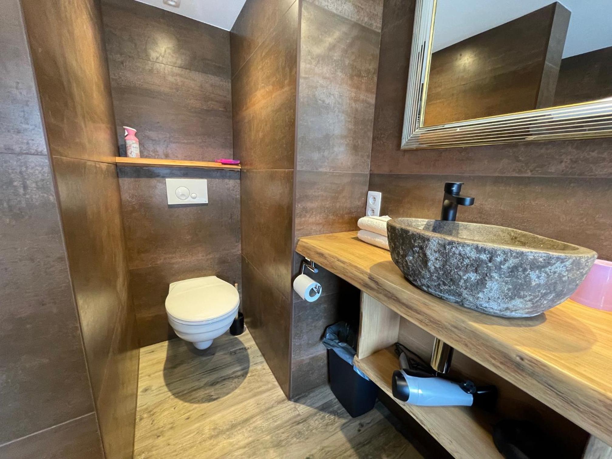 Double Room with Private Bathroom photo 3