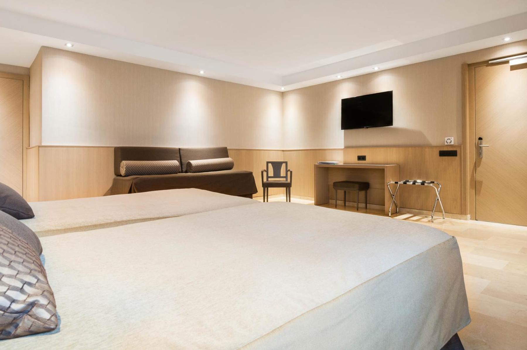 Superior Triple Room